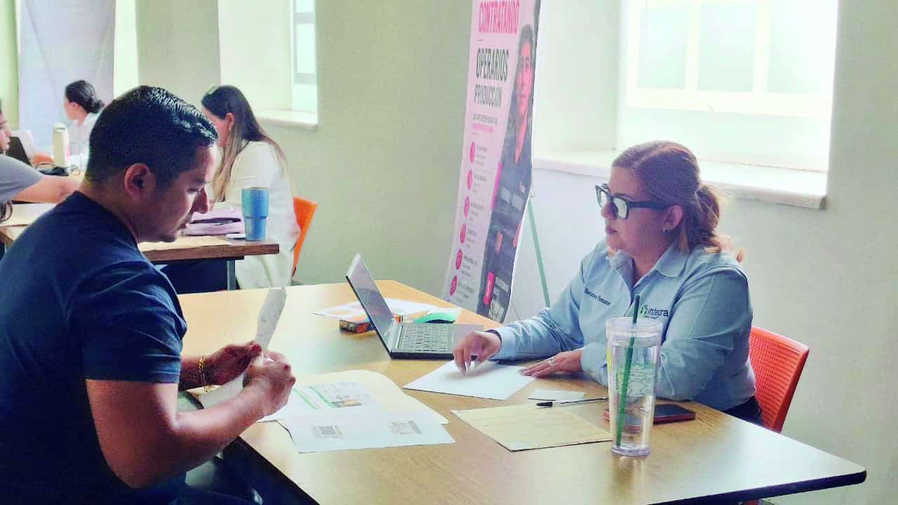 Yura Harness busca operadores en jornada de empleo en Monclova