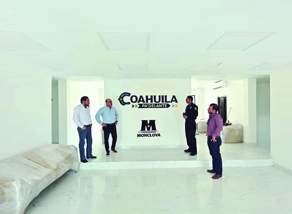 Carlos Villarreal supervisa avances del CEIS en Monclova