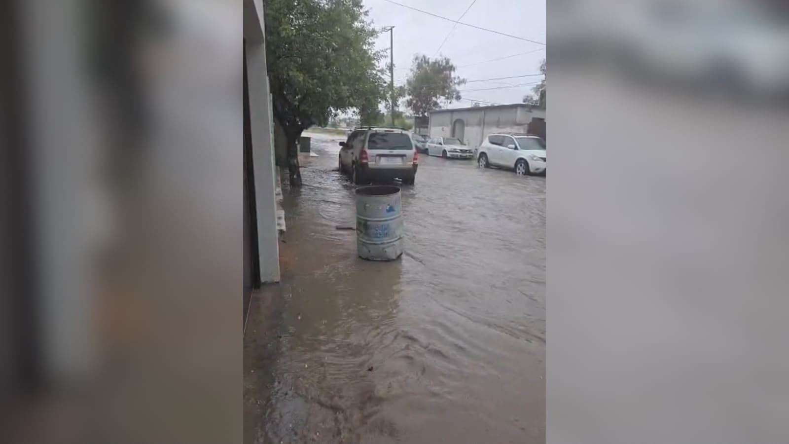 Inundaciones en colonia 10 de Mayo por crecida de arroyo