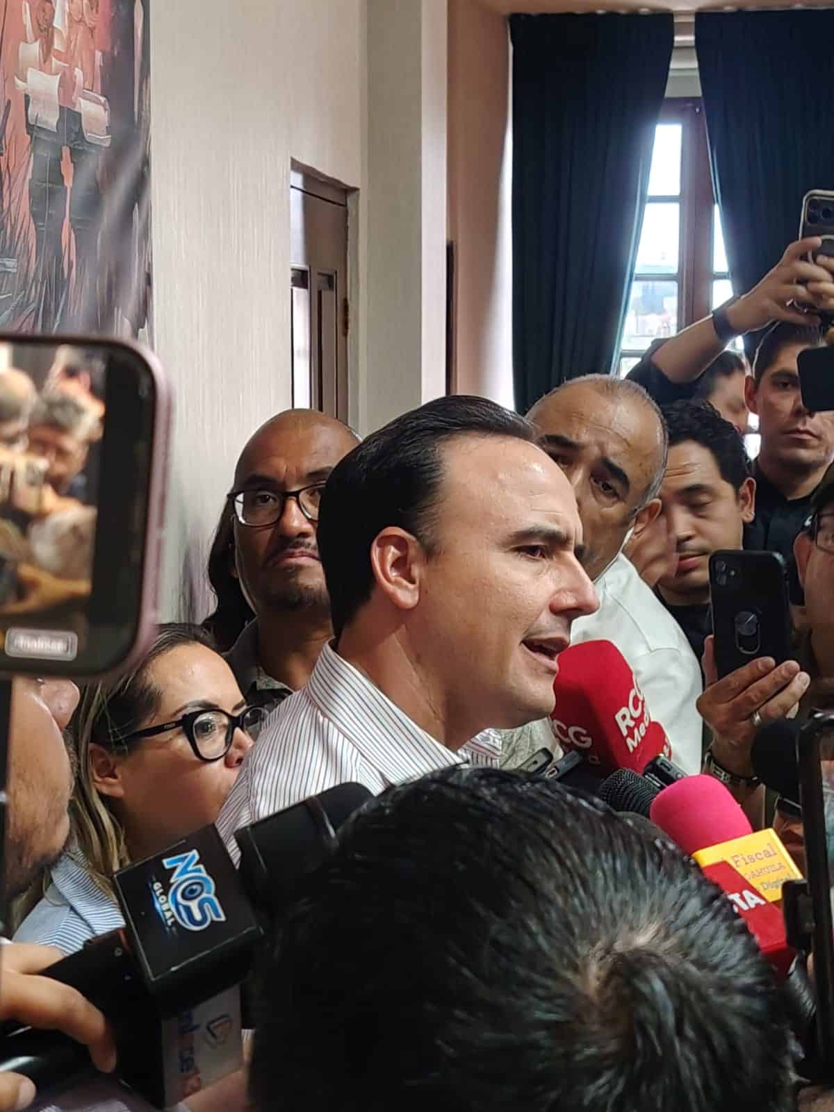 Niega Manolo Jim&eacute;nez se&ntilde;alamientos de autoridades de Estados Unidos
