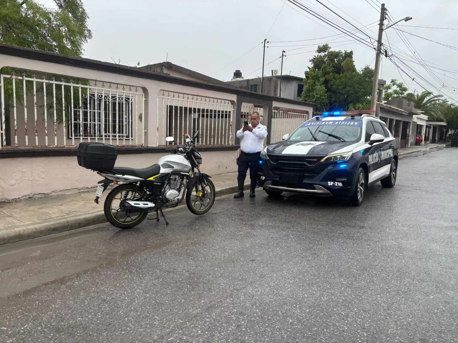 Motociclista Diego resulta lesionado en accidente en Monclova