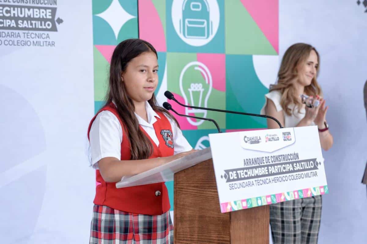 Arranca construcci&oacute;n de techumbre en secundaria: beneficio para alumnos