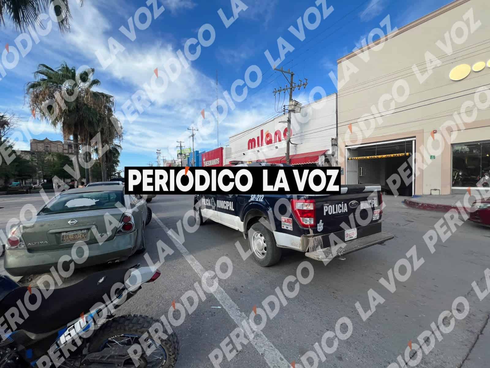 Accidente vial interrumpe tr&aacute;fico en Monclova: da&ntilde;os materiales