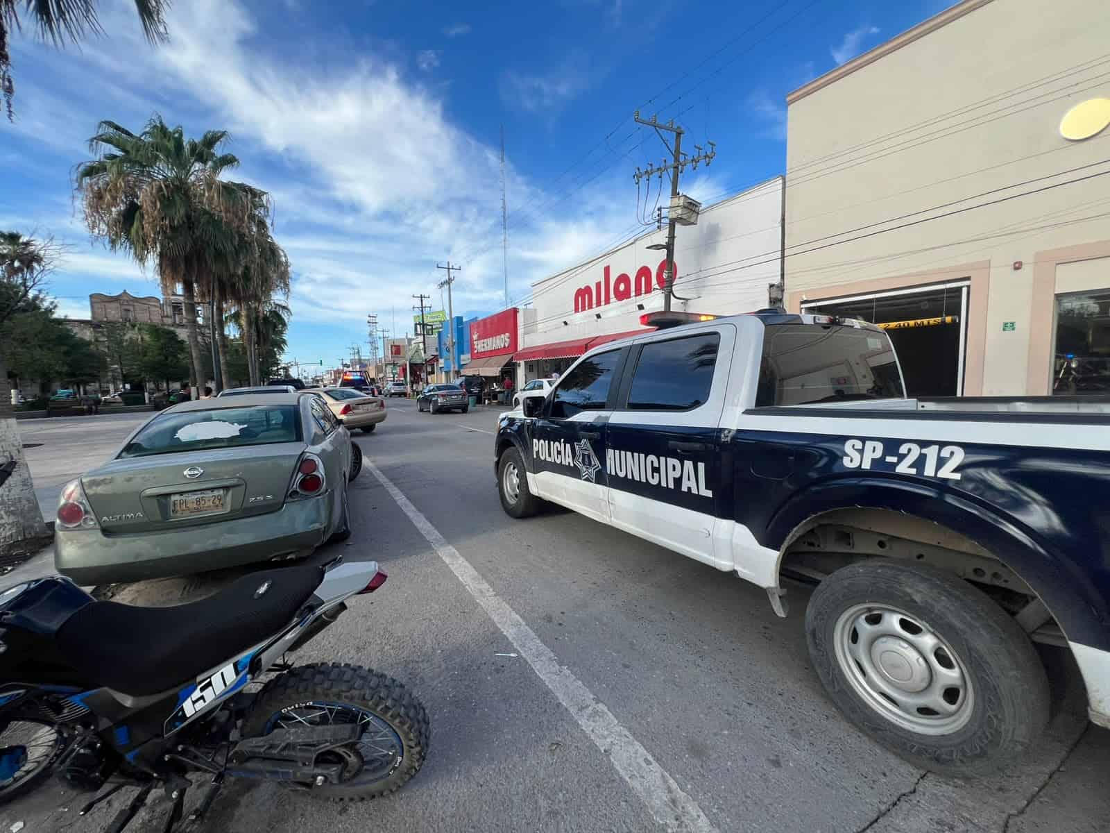 Accidente vial interrumpe tr&aacute;fico en Monclova: da&ntilde;os materiales