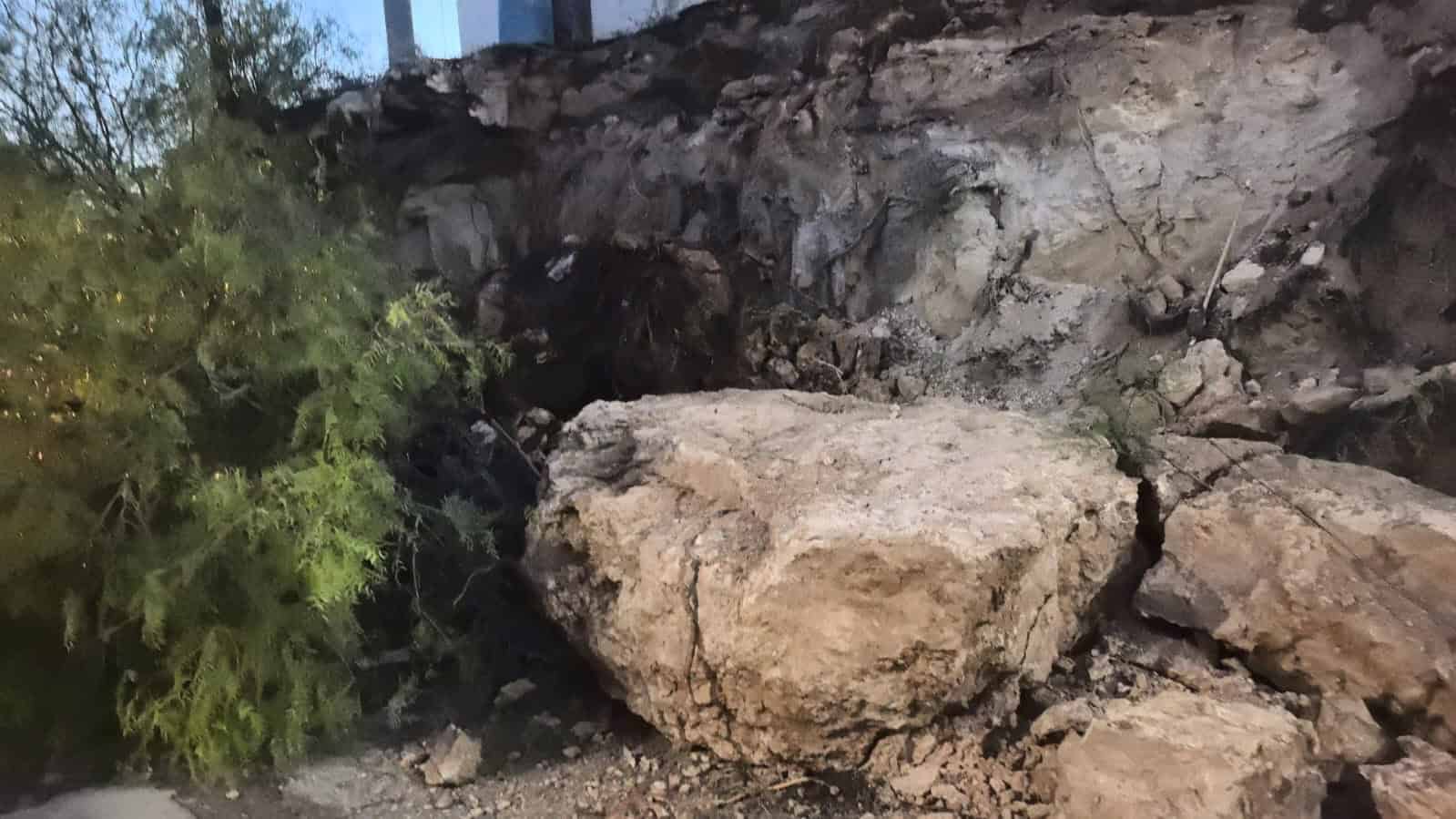 Derrumbe moviliza a Protecci&oacute;n Civil en Monclova tras lluvias