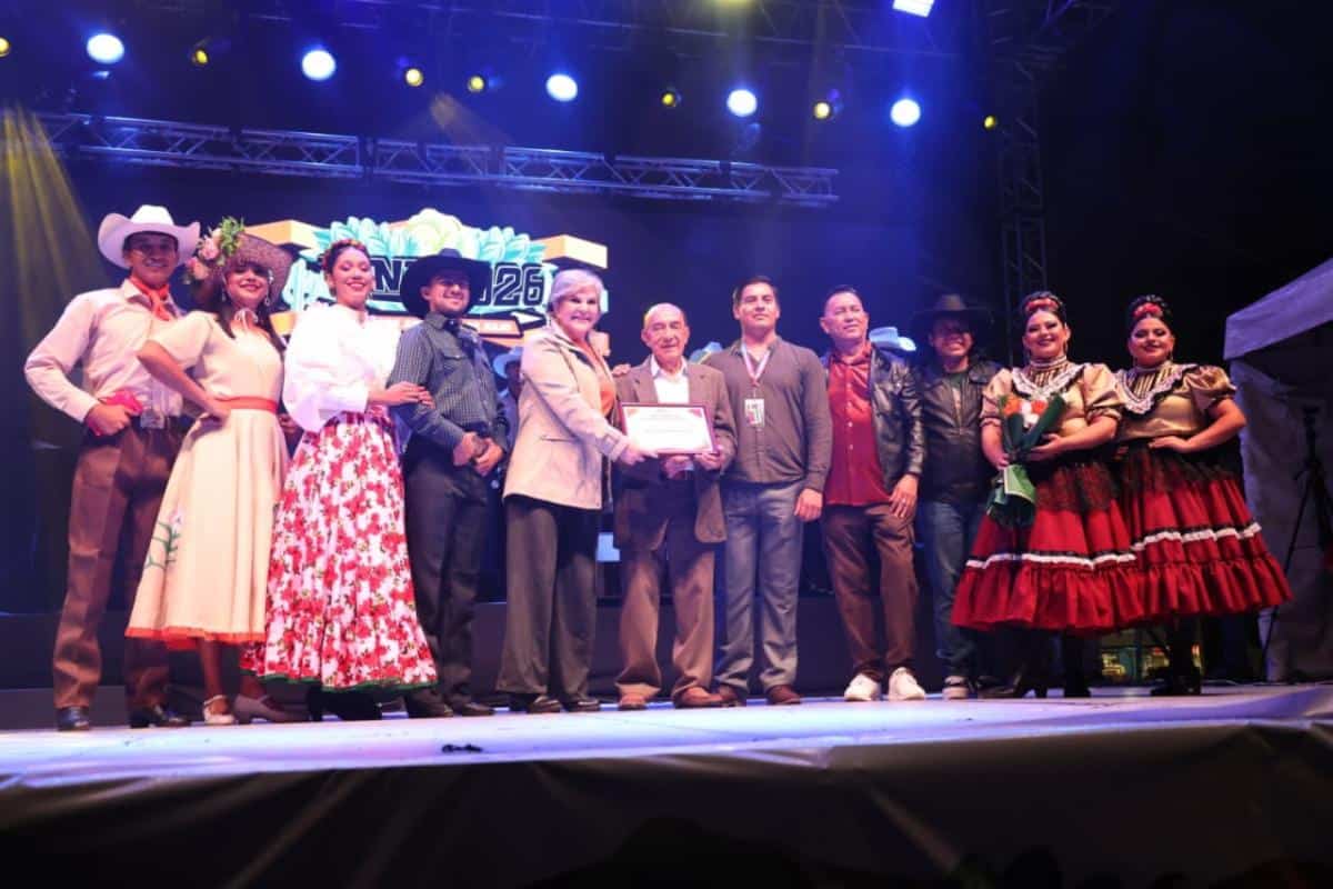 Javier D&iacute;az Gonz&aacute;lez destaca mural FINA 449 en Saltillo: Festival Internacional de las Artes 2026