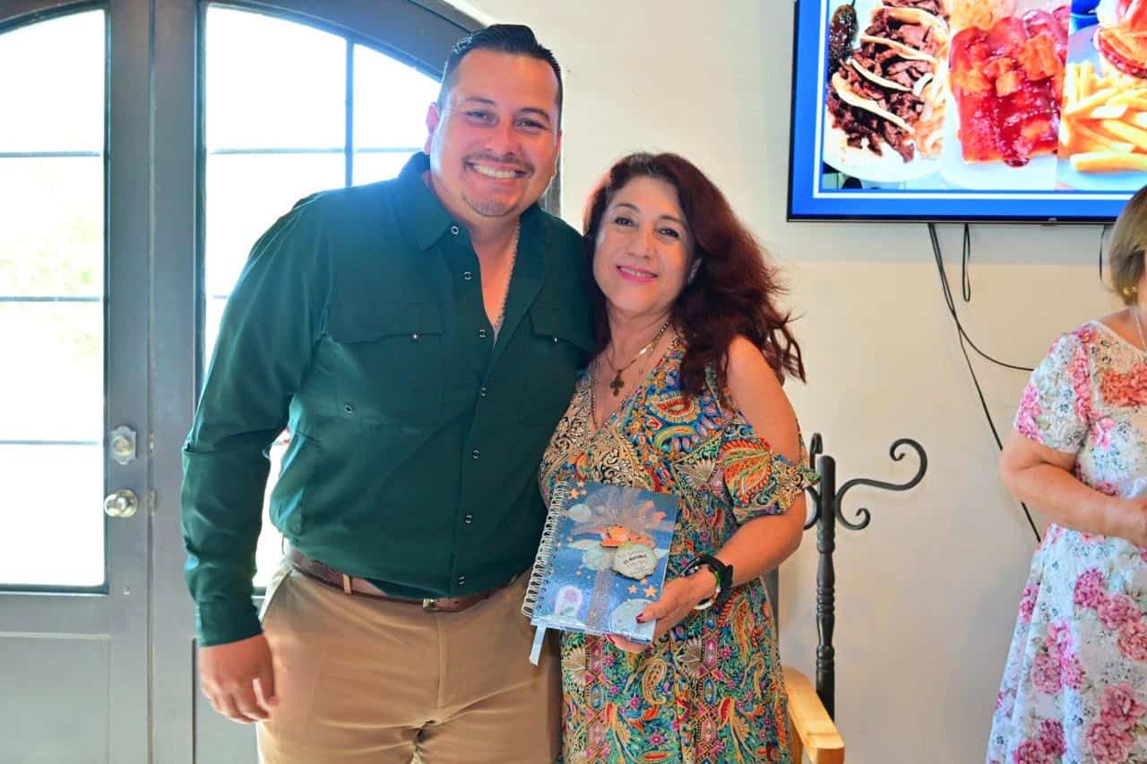 San Buenaventura celebra el D&iacute;a del Bibliotecario con reconocimiento a su labor
