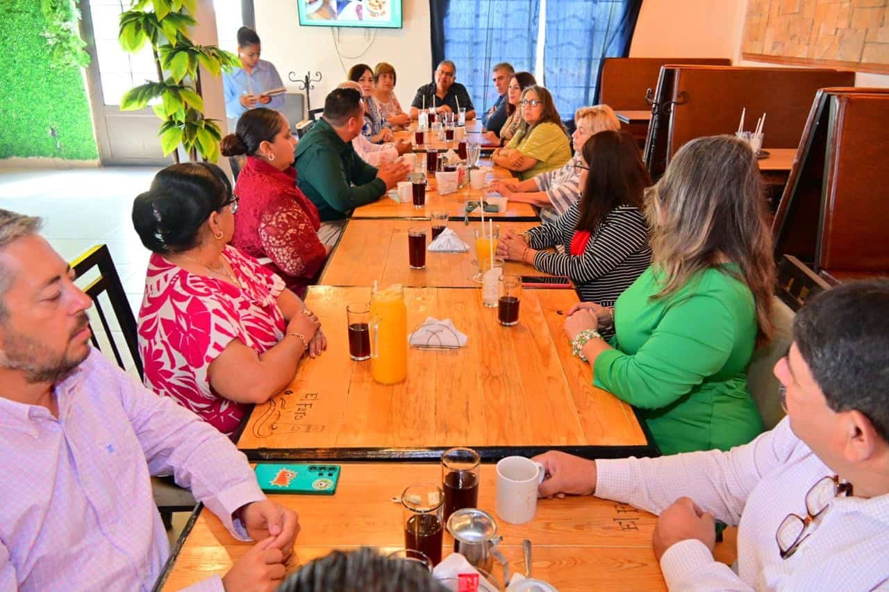 San Buenaventura celebra el D&iacute;a del Bibliotecario con reconocimiento a su labor