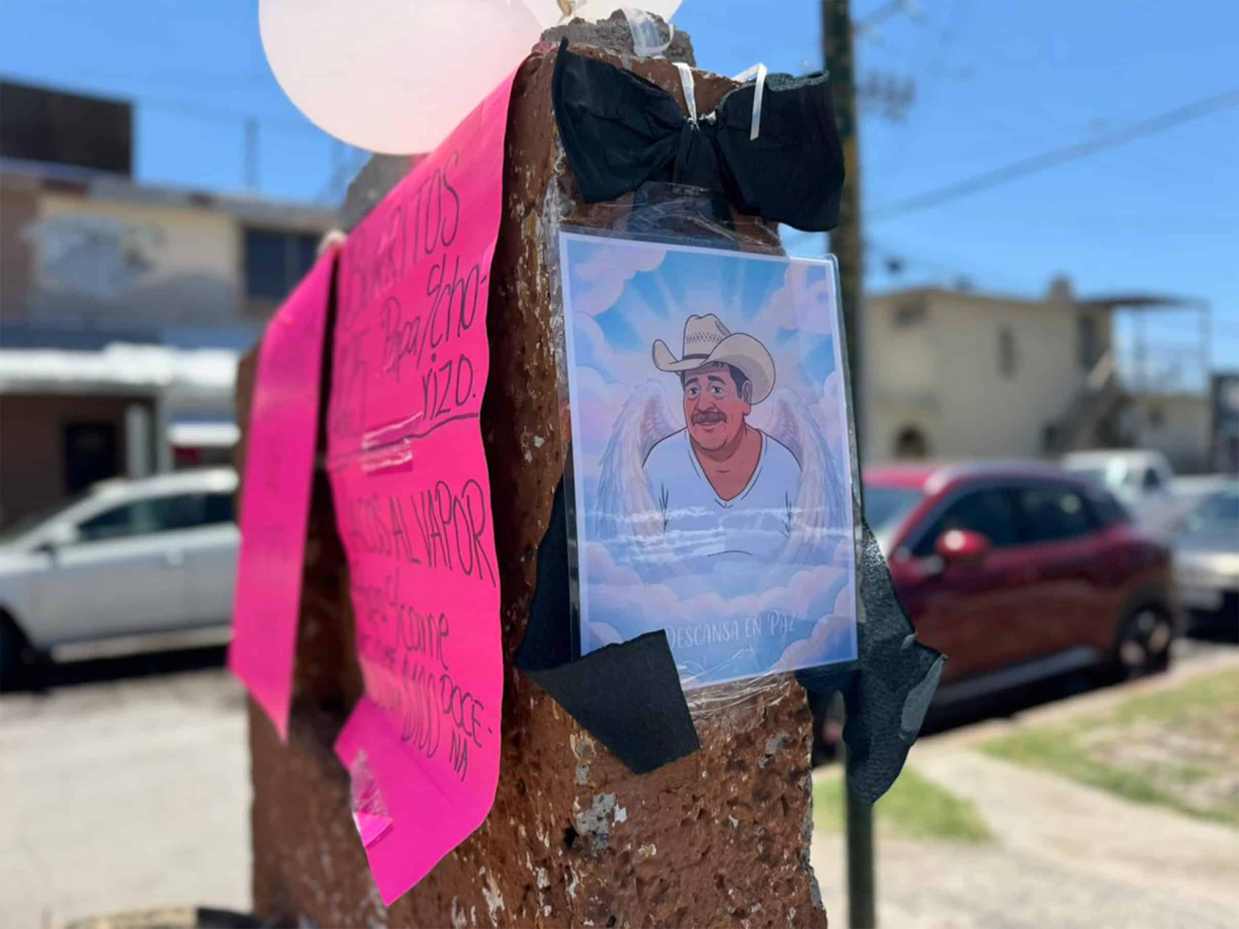 "&iexcl;Ac&aacute; estoy!": estudiantes del CBTIS 34 despiden con cari&ntilde;o a emblem&aacute;tico vendedor de burritos