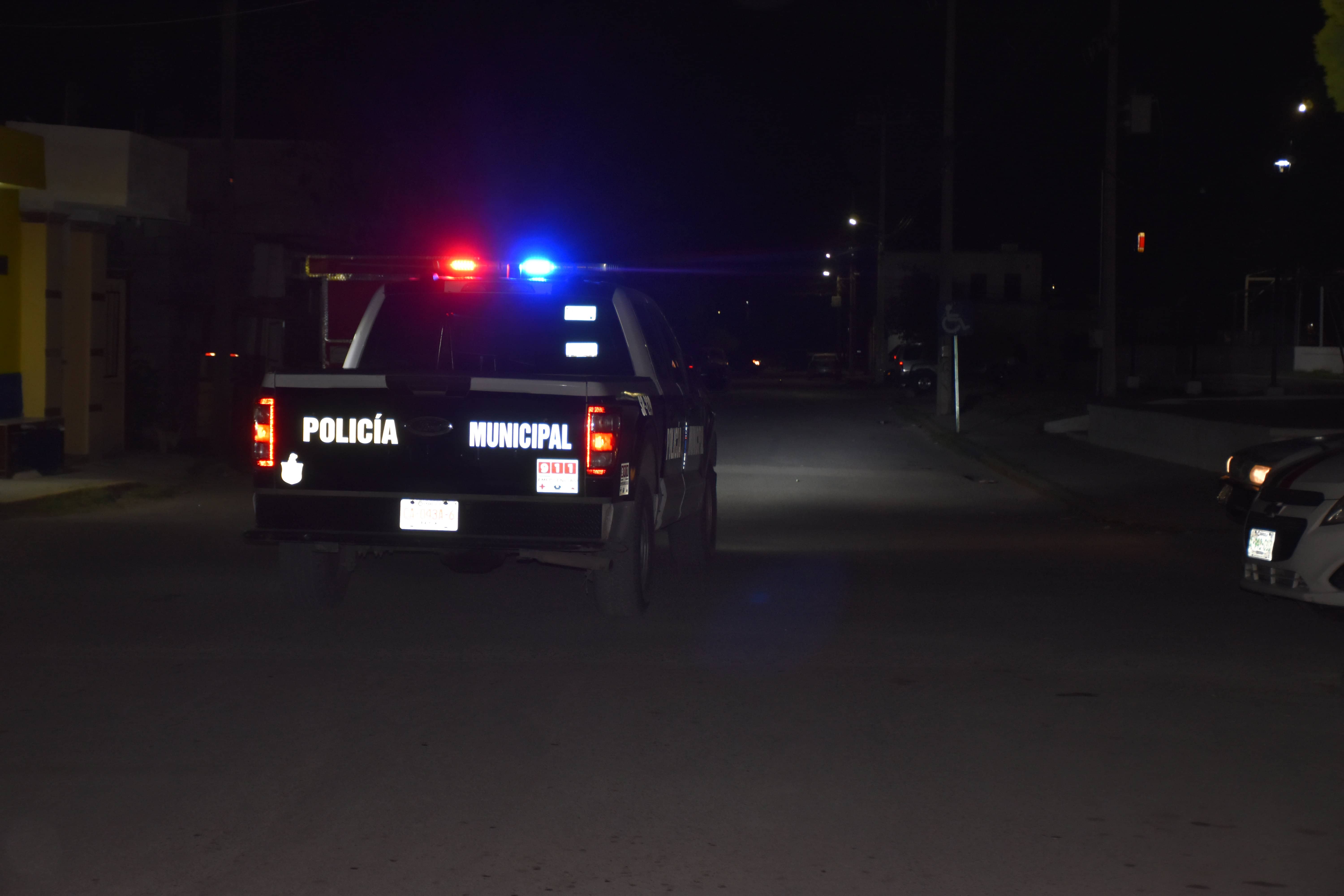 Mujer de la tercera edad esquiva ataque de perro en colonia Guerrero