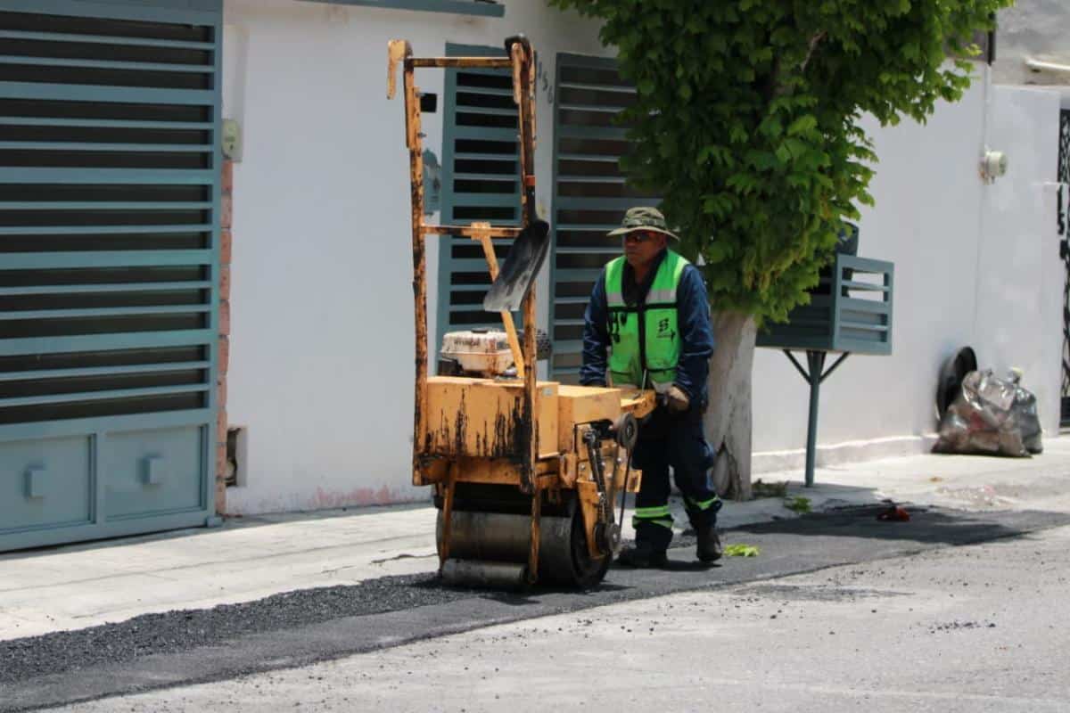 Saltillo: Mejoran calles y avenidas bajo el programa Aqu&iacute; Andamos