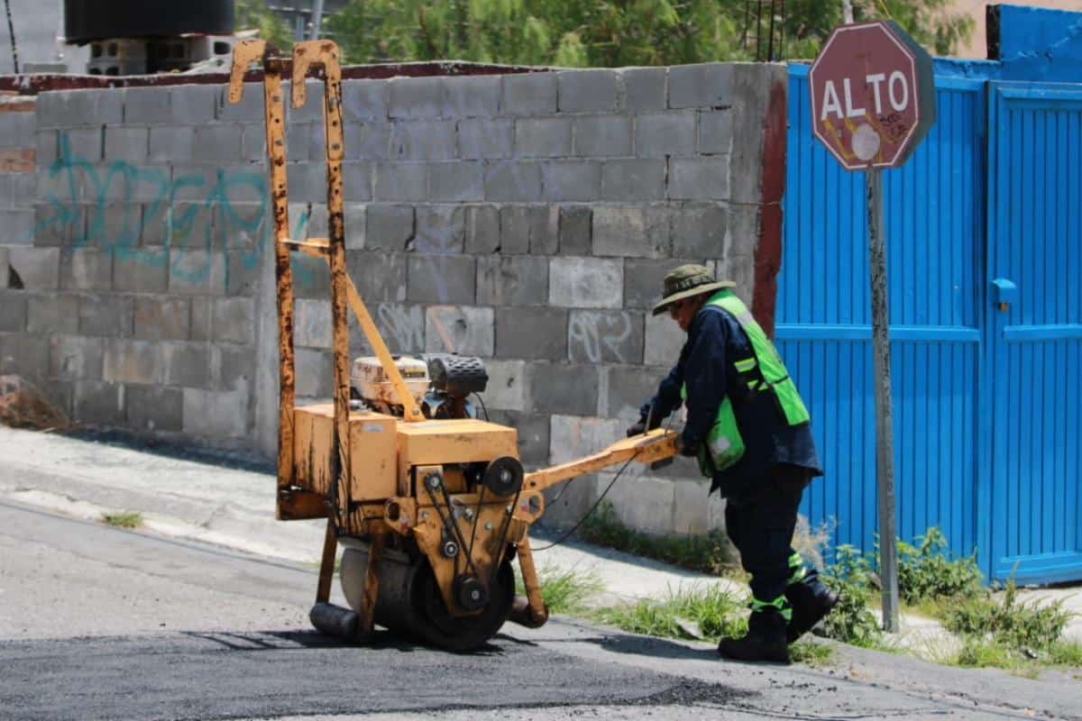 Saltillo: Mejoran calles y avenidas bajo el programa Aqu&iacute; Andamos