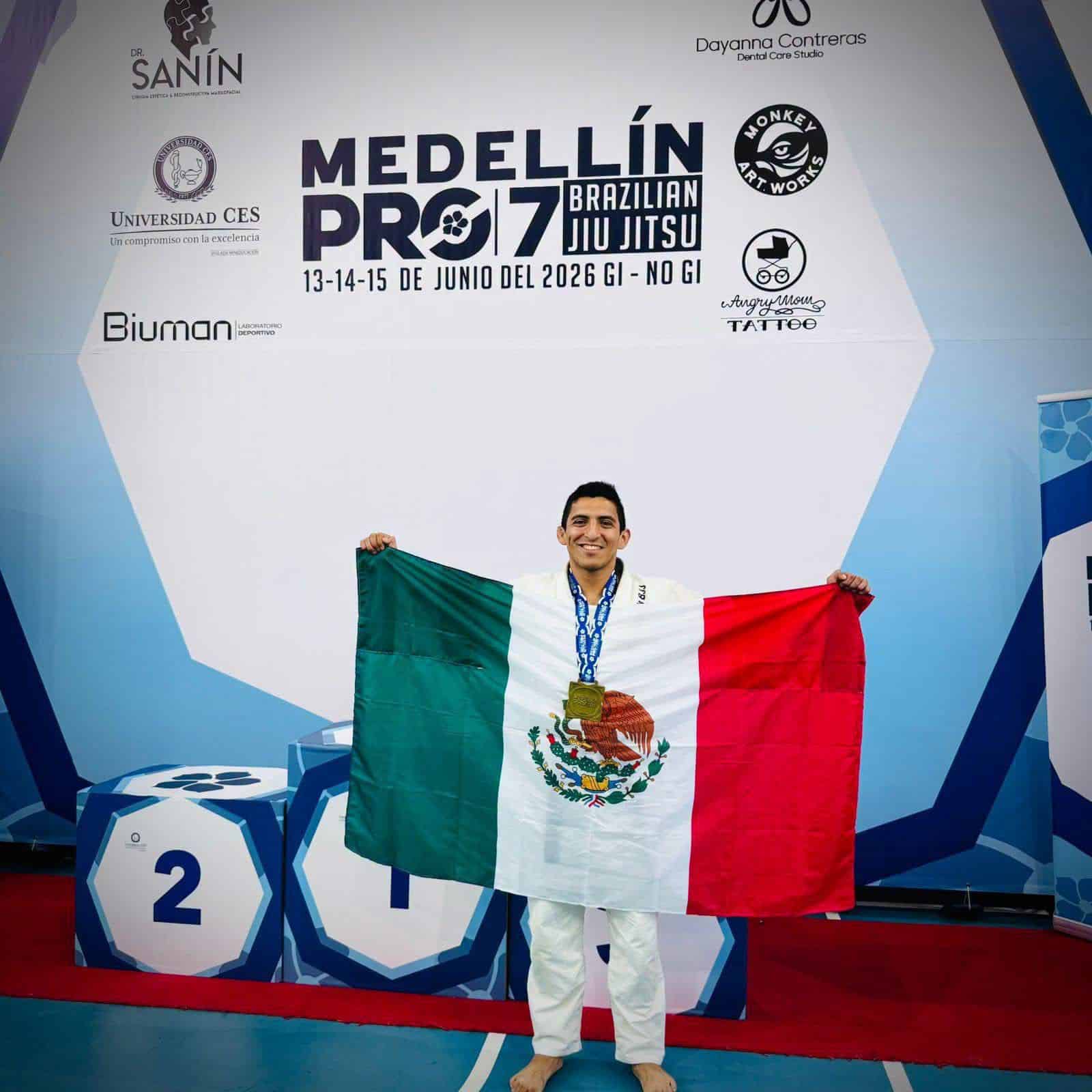 Estudiante de FIME Monclova gana bronce en Jiu Jitsu en Colombia