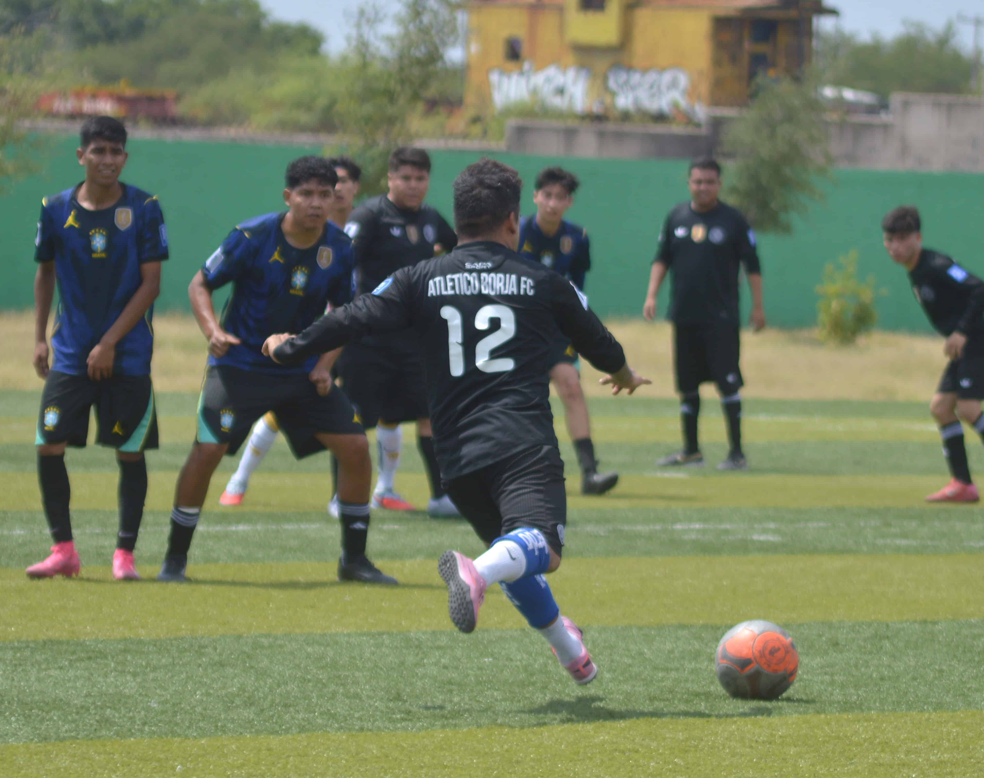 Portones Mada se posiciona como l&iacute;der en la Liga Intermunicipal de F&uacute;tbol en Frontera