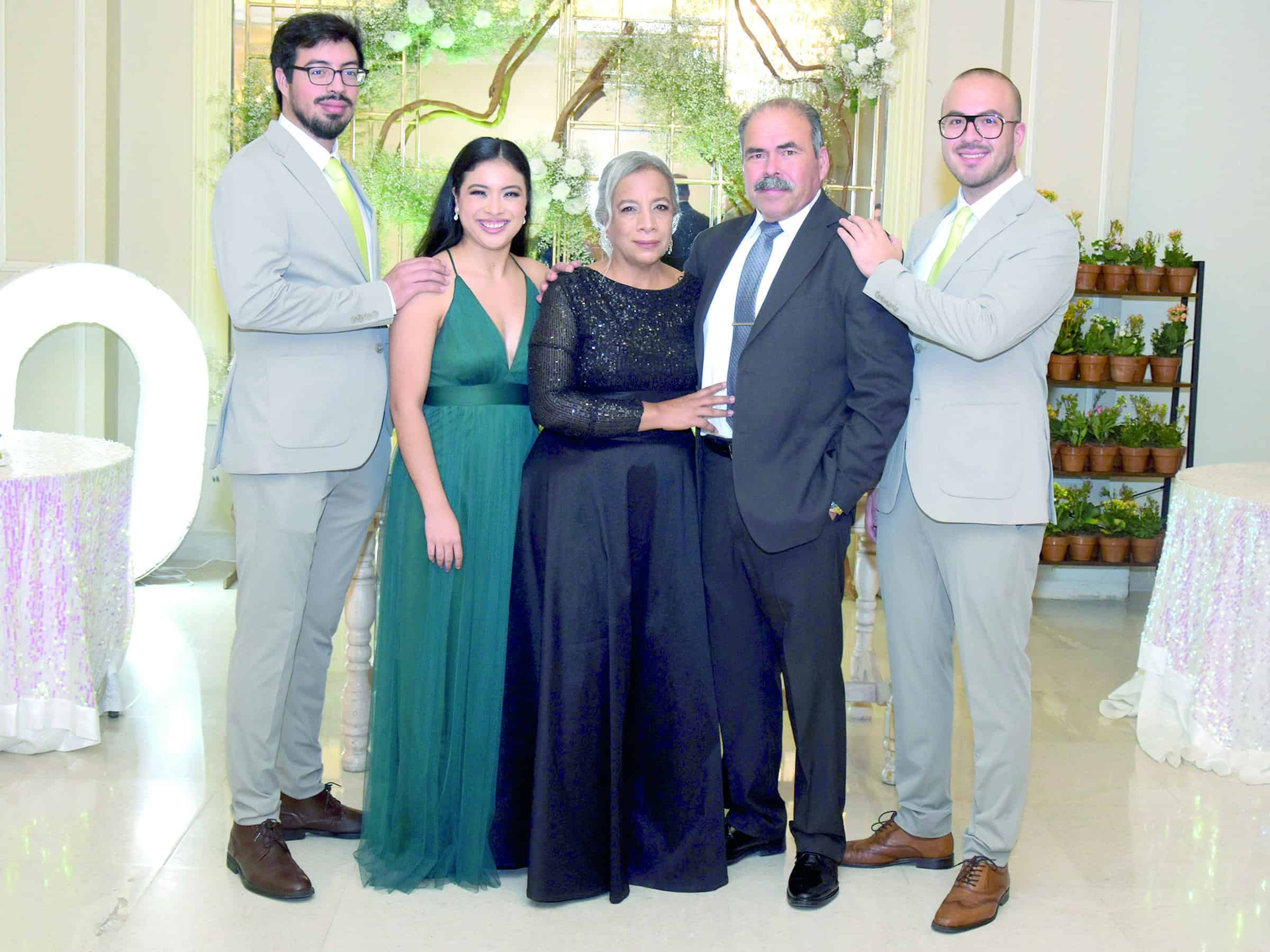 Jos&eacute; Antonio de la Fuente celebra su cumplea&ntilde;os rodeado de familia
