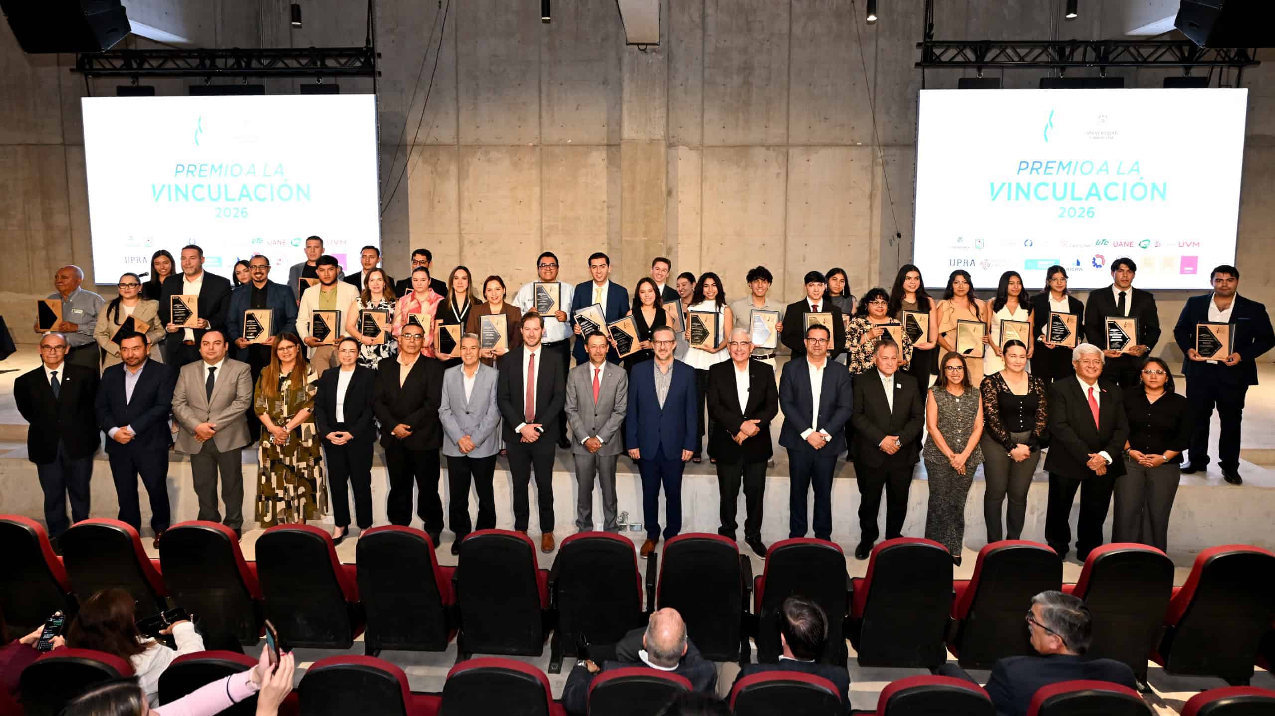 Estudiantes y docentes reconocidos en Premio a la Vinculaci&oacute;n 2026 en Coahuila