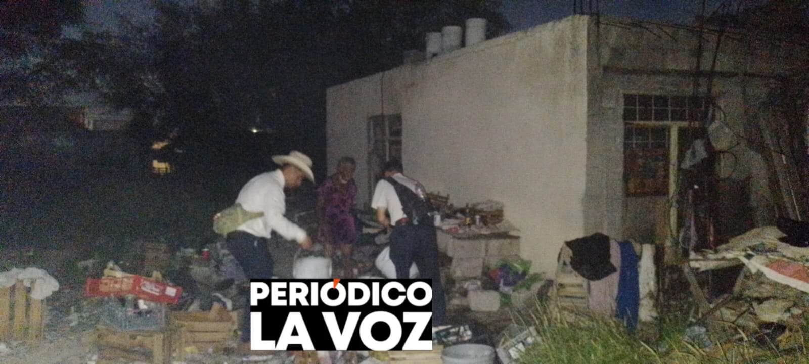 Incendio en Monclova: vecinos combaten fuego en predio en la Del R&iacute;o