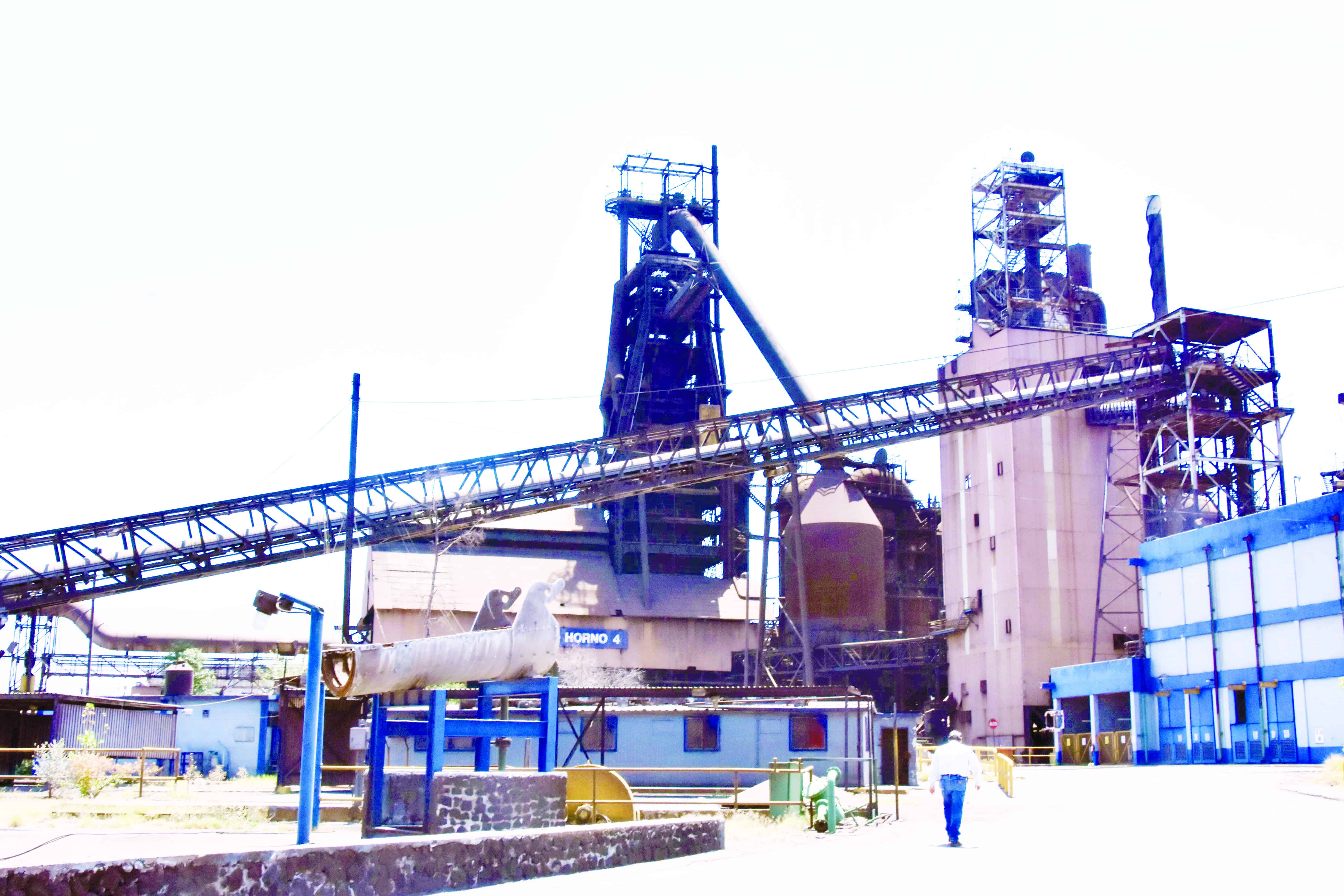 Trabajadores de AHMSA exigen fin de pr&oacute;rrogas en Monclova