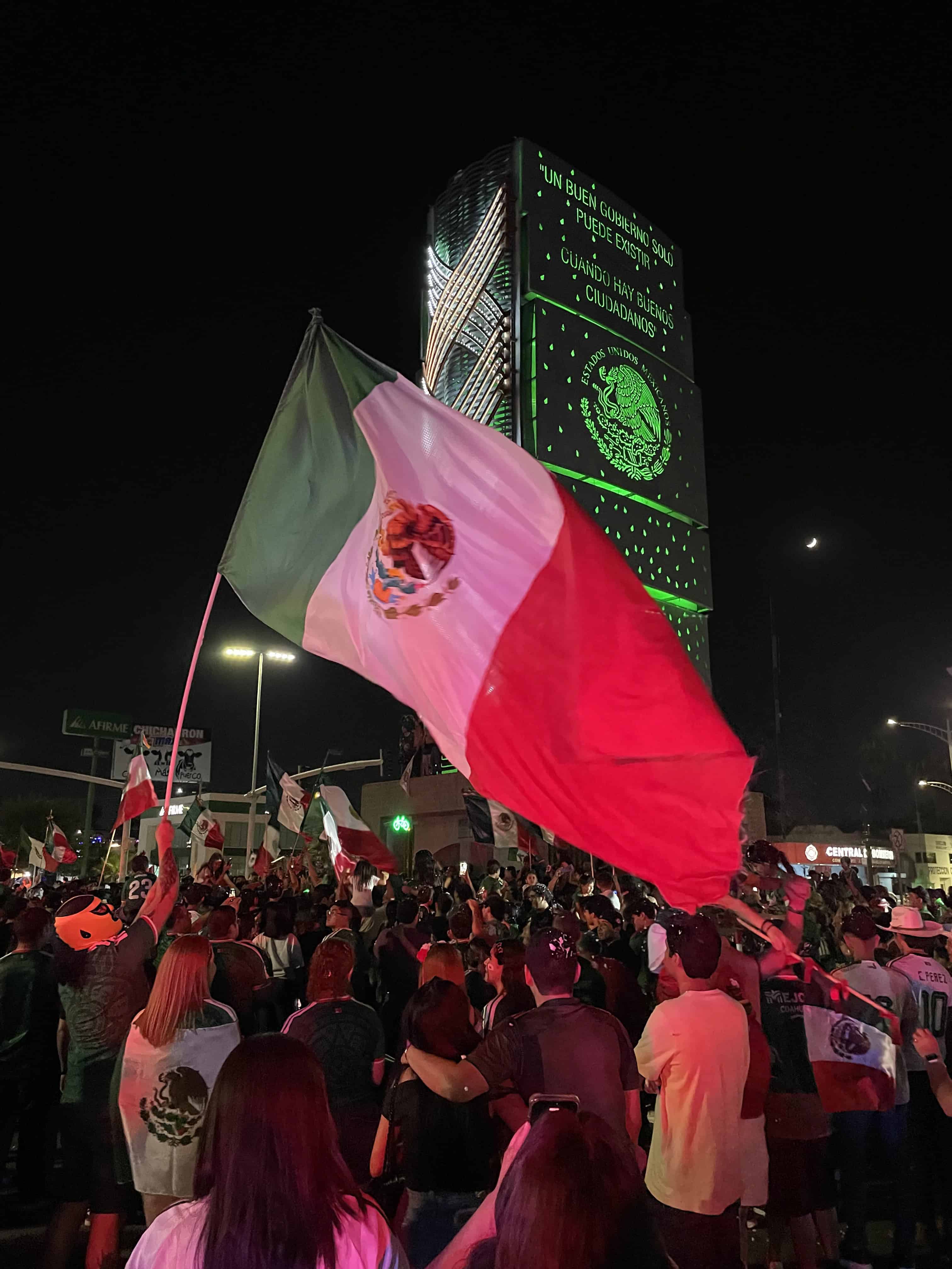 Fiesta en Monclova por victoria de la Selecci&oacute;n contra Corea