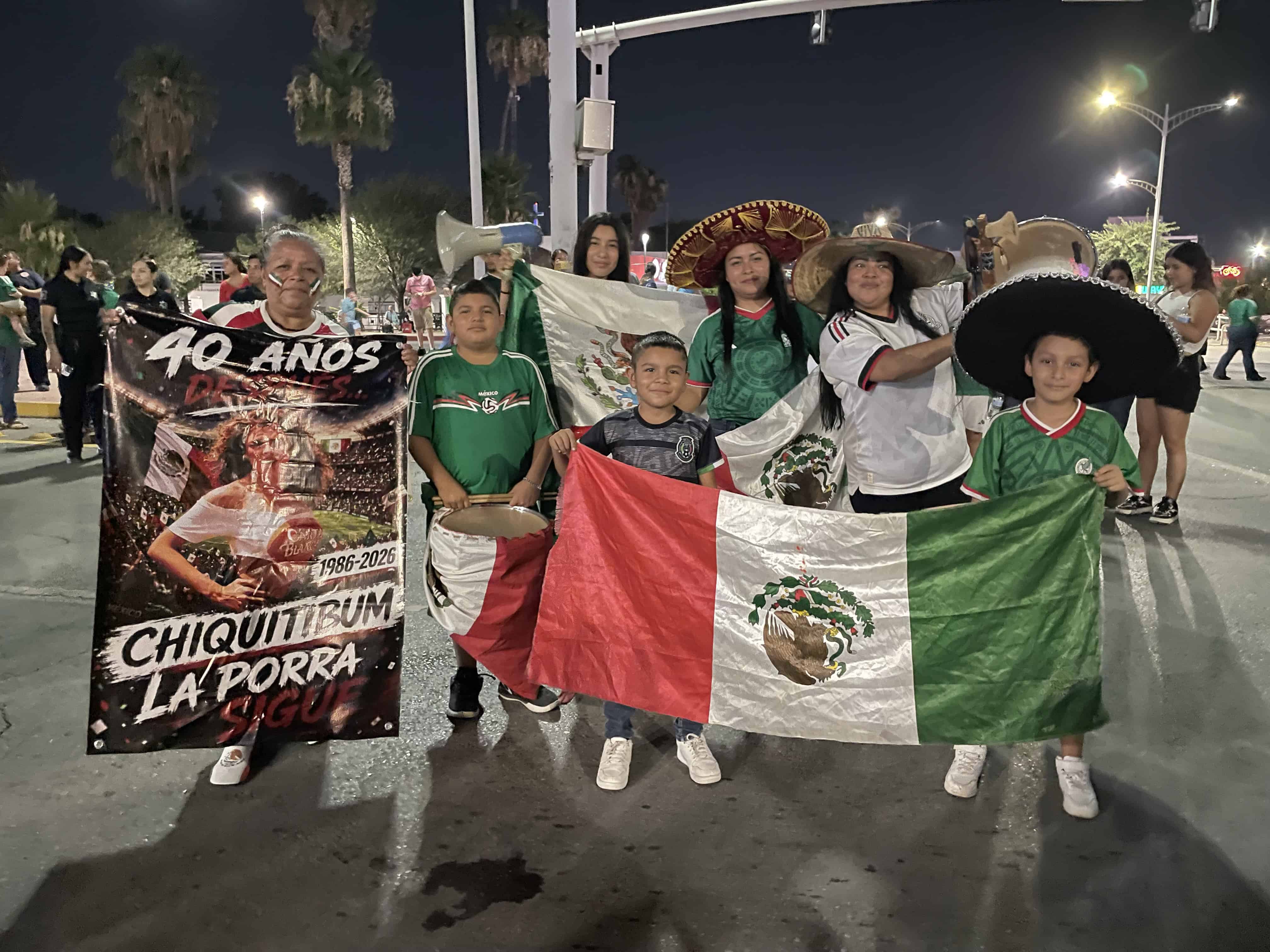Fiesta en Monclova por victoria de la Selecci&oacute;n contra Corea