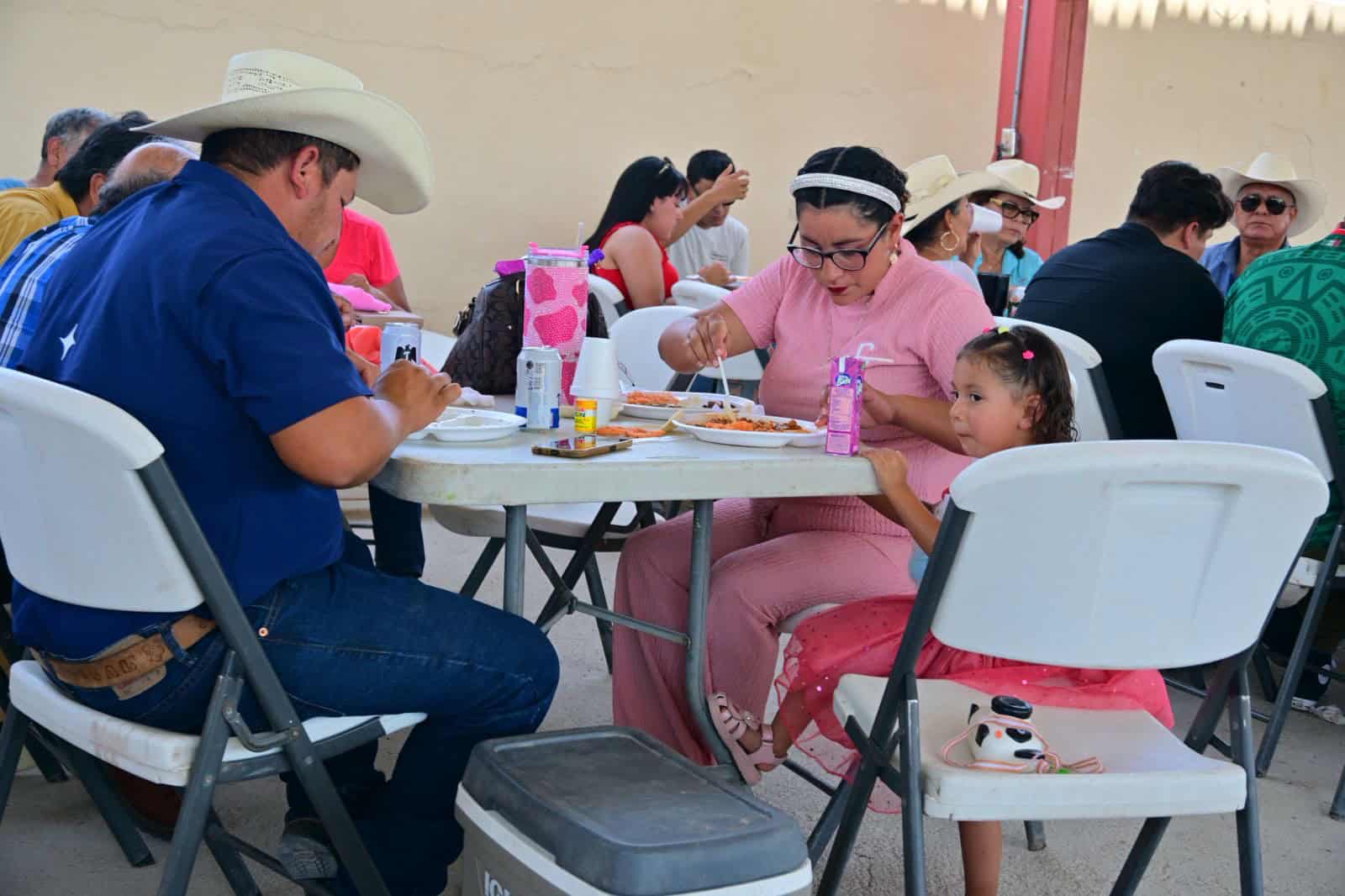 Javier Flores Rodr&iacute;guez celebra el 84 aniversario del Ejido Sombrerete
