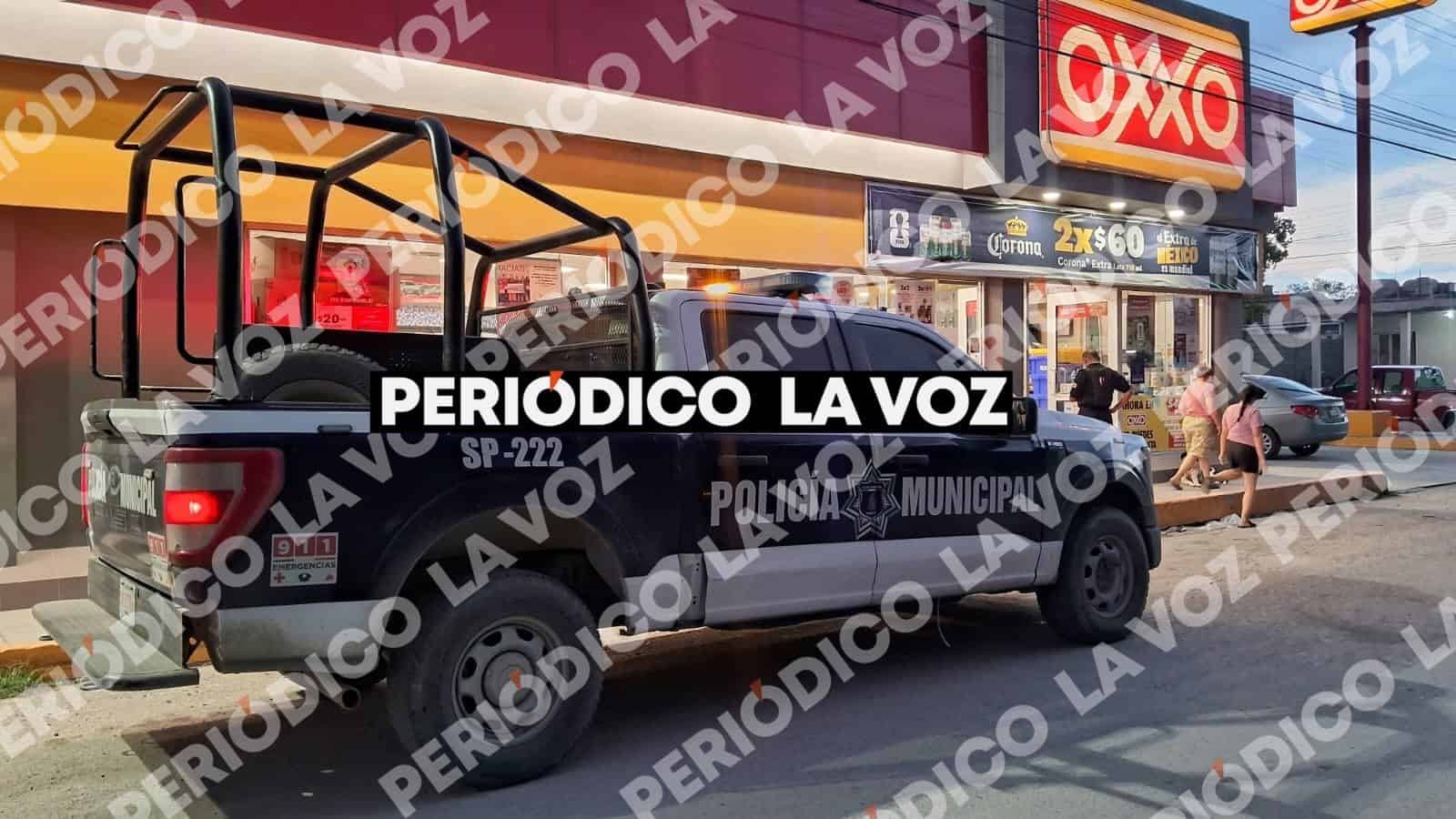 Asaltan tienda de conveniencia en Monclova: empleada afectada