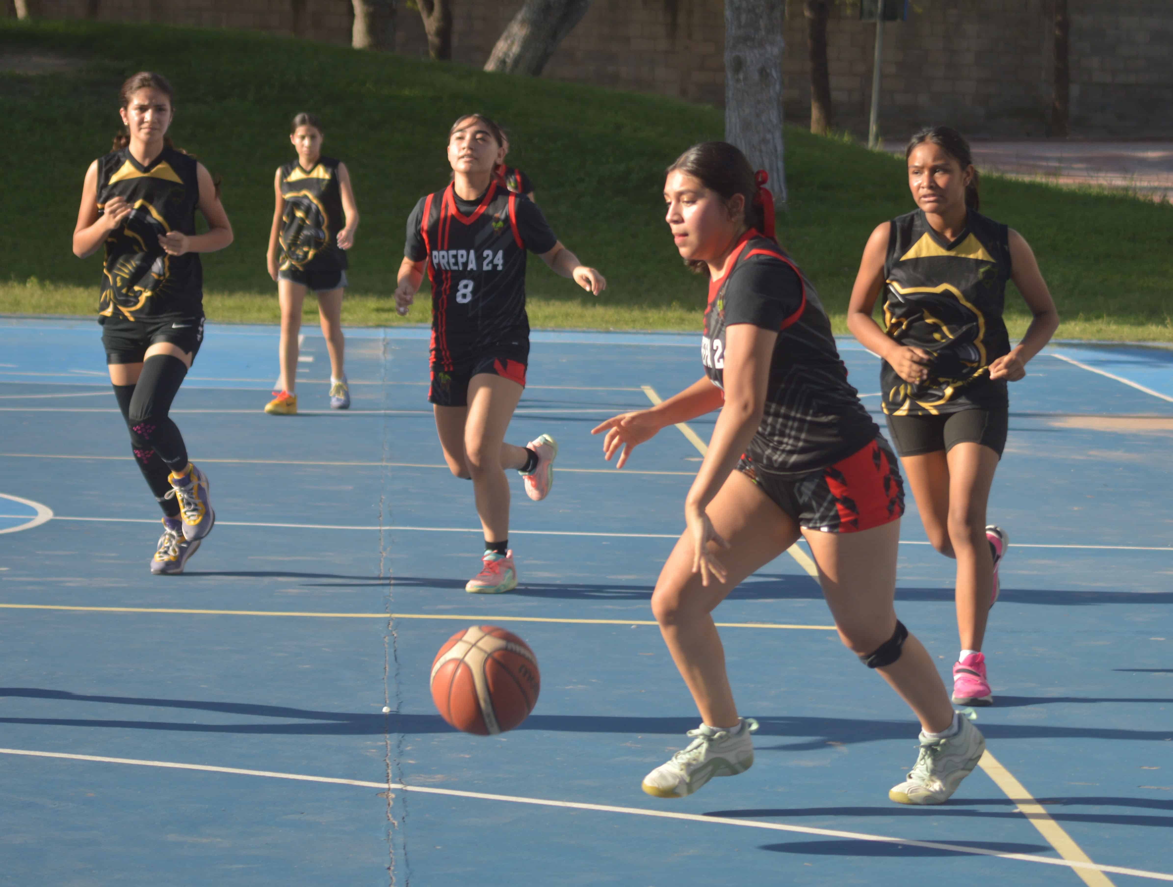 B&uacute;falas del Cobac Prepa 24 vencen a ICC Panteras en final de b&aacute;squetbol