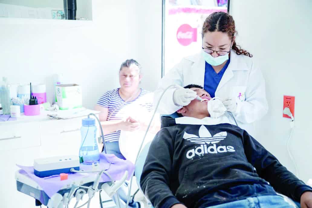 DIF Saltillo ofrece servicios de salud gratuitos en la colonia Emiliano Zapata