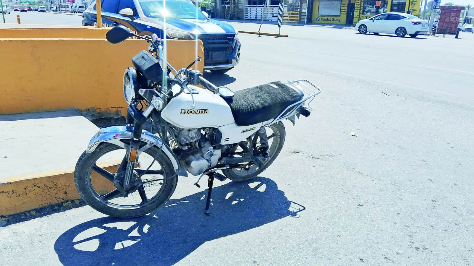 Accidente vial arruina celebraci&oacute;n del D&iacute;a del Padre en Monclova