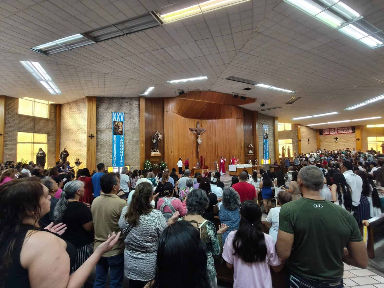 Padres son reflejo del amor del Dios