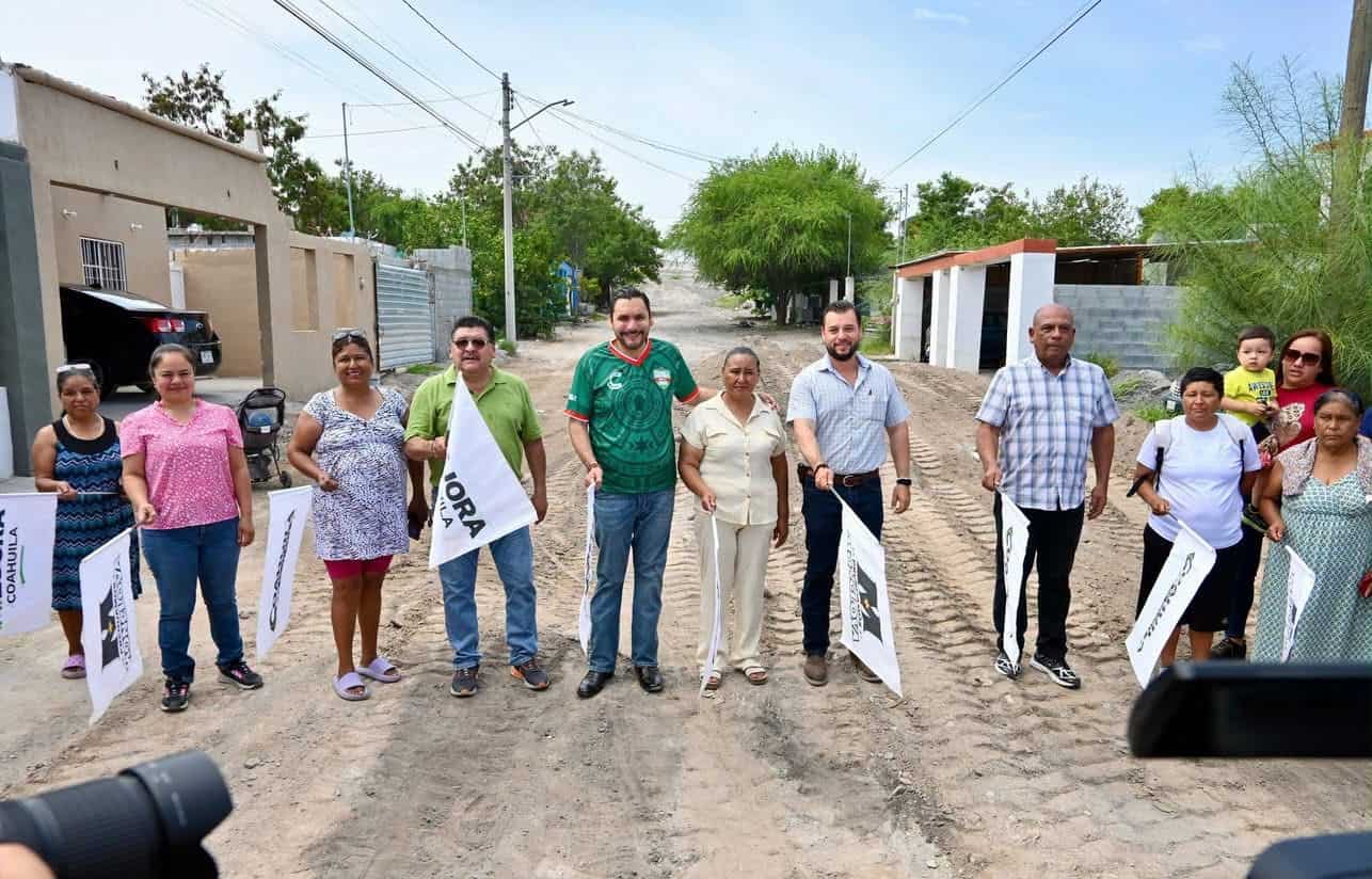 Contin&uacute;a Carlos con obras de pavimentaci&oacute;n