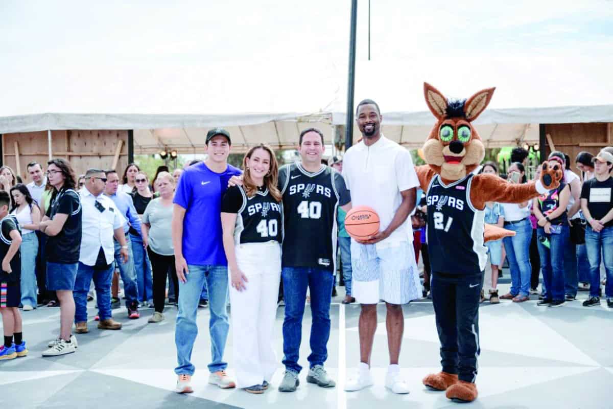 Suman 3 plazas rehabilitadas por Harrison Barnes 