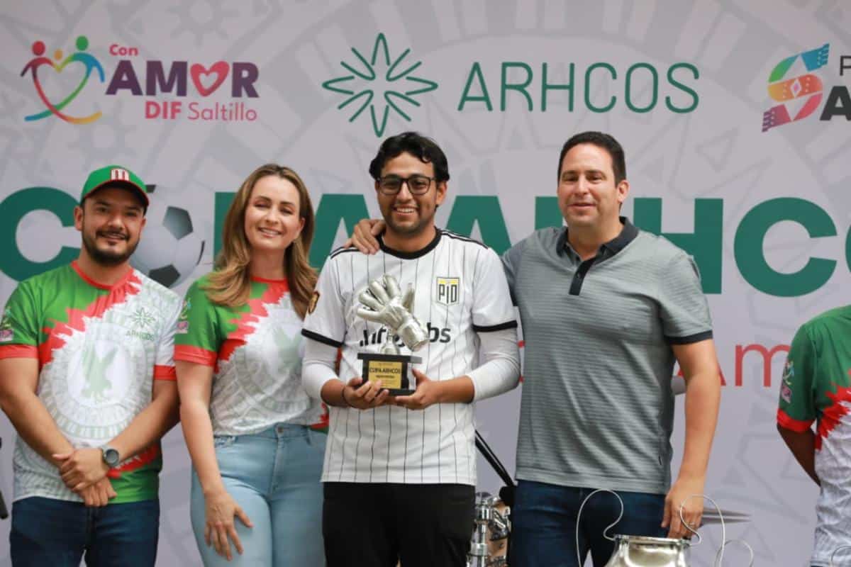 Dona ARHCOS 80 mil para cirug&iacute;a de coraz&oacute;n