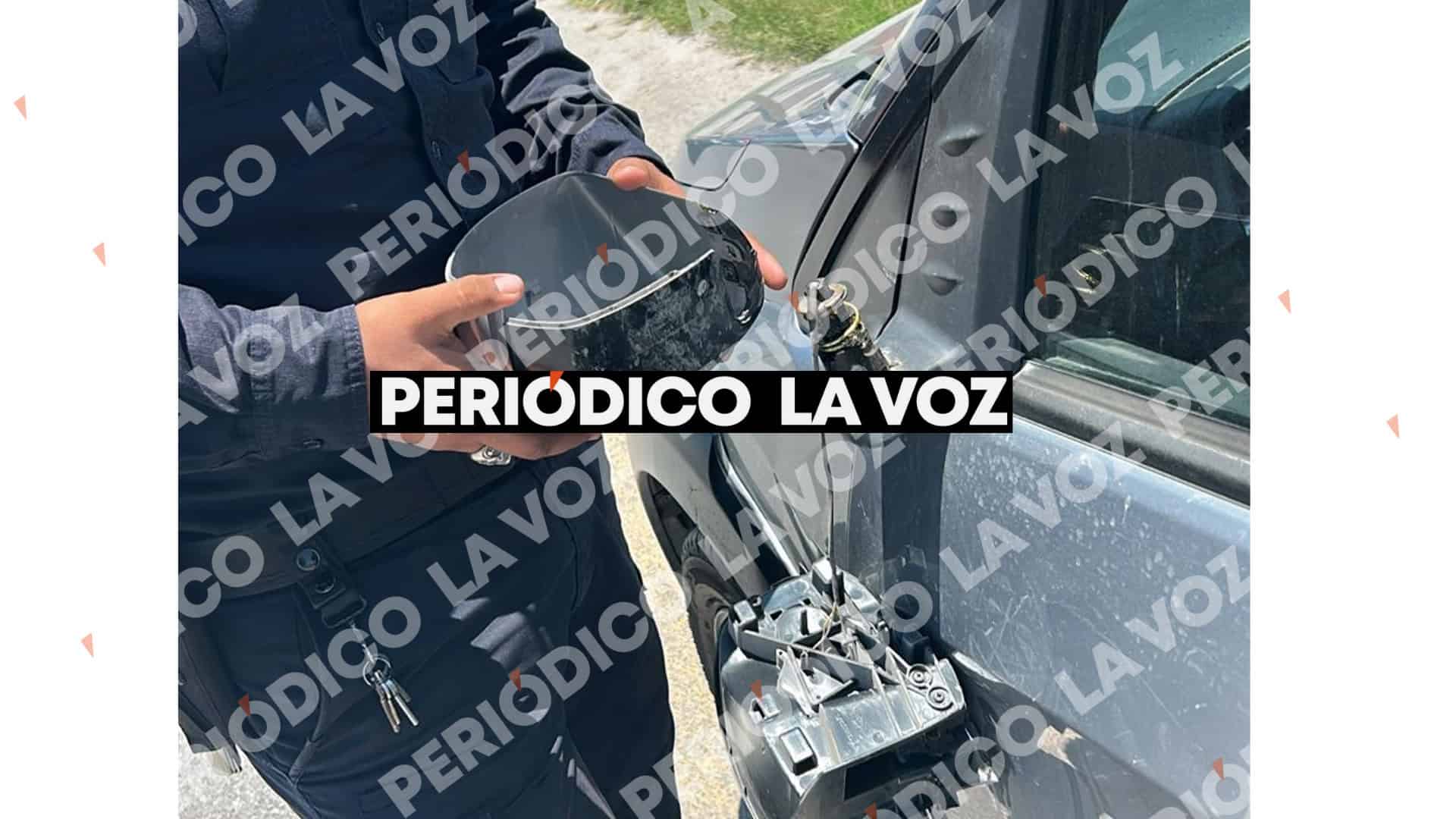 Ciclista choca contra auto estacionado en Monclova