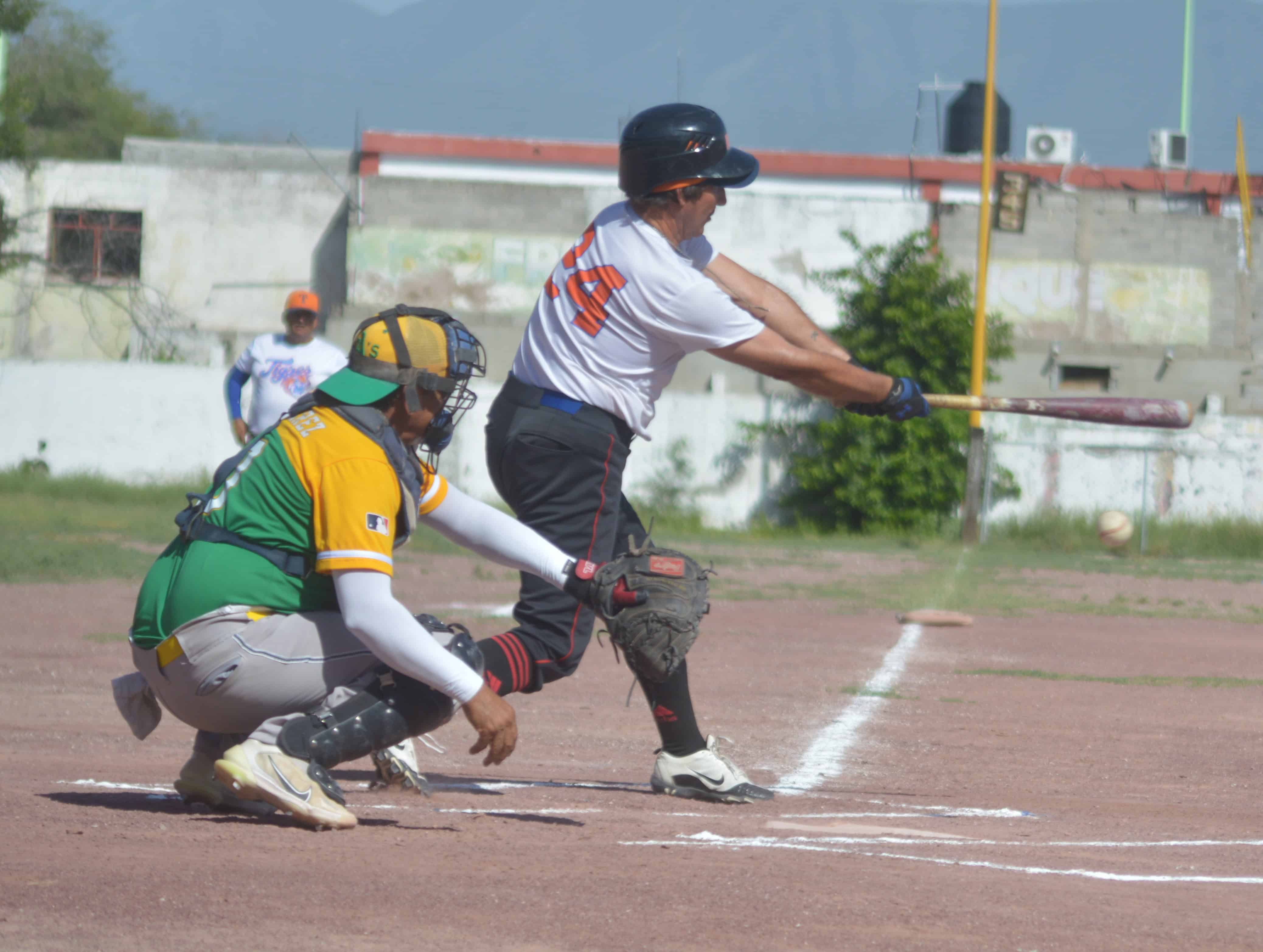 Tigres apalean a Atl&eacute;ticos 11-1 en playoffs de b&eacute;isbol: Monclova