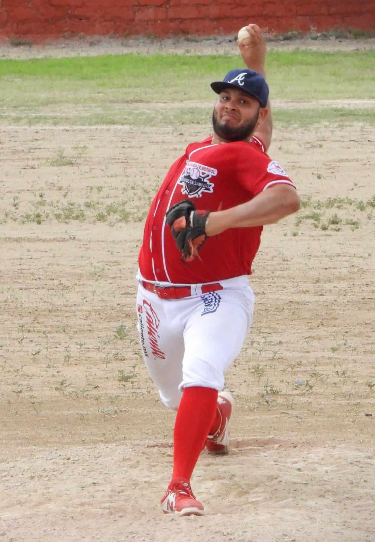 Halcones CEUC barre a Irritilas y sube al tercer lugar