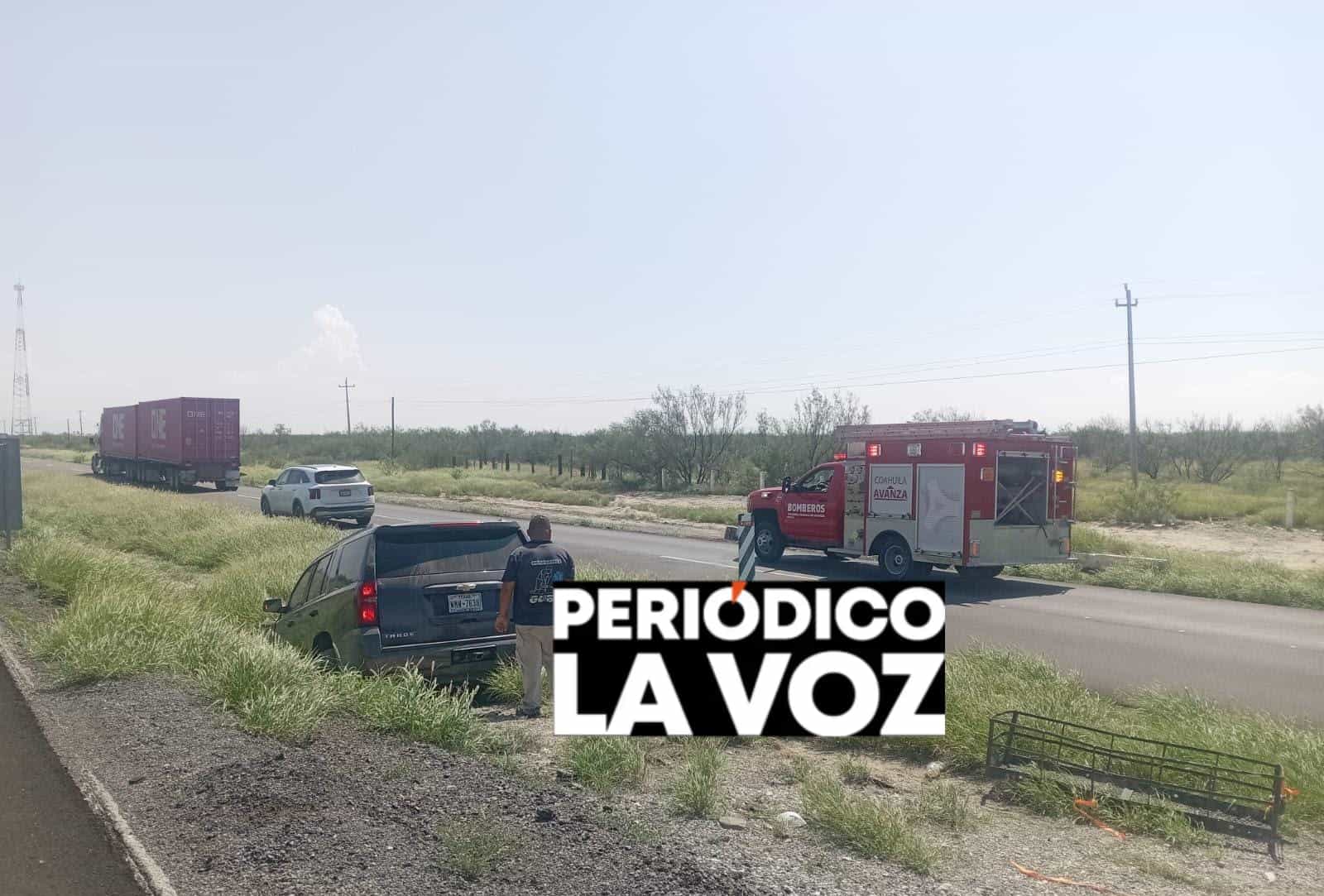 Trailero saca a paisanos de la 57
