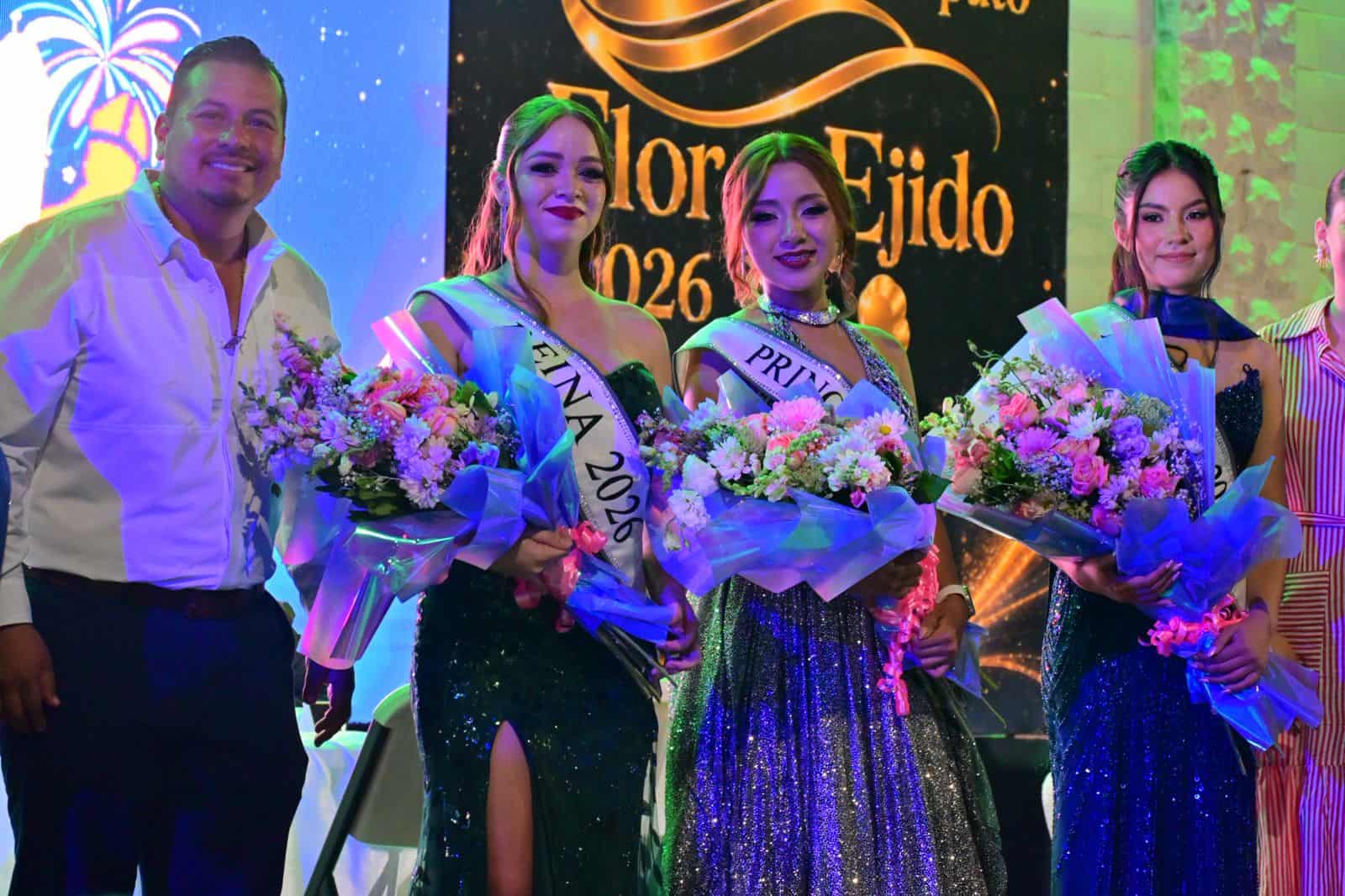 Alcalde Jes&uacute;s Javier Flores corona a Mar&iacute;a Fernanda Palos como Reina de la Feria 2026