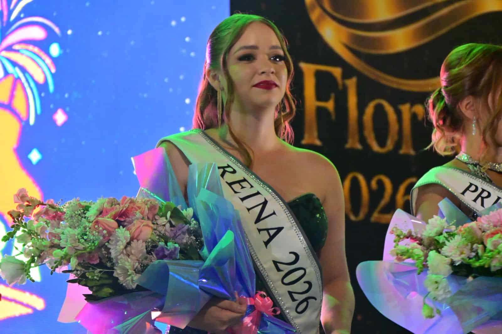 Alcalde Jes&uacute;s Javier Flores corona a Mar&iacute;a Fernanda Palos como Reina de la Feria 2026