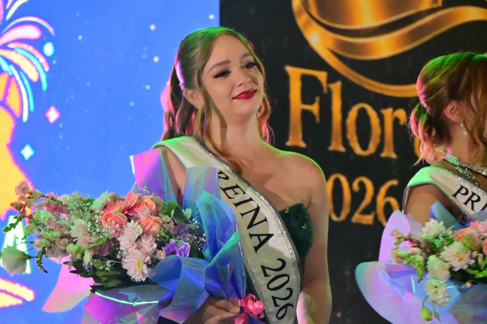 Alcalde Jes&uacute;s Javier Flores corona a Mar&iacute;a Fernanda Palos como Reina de la Feria 2026