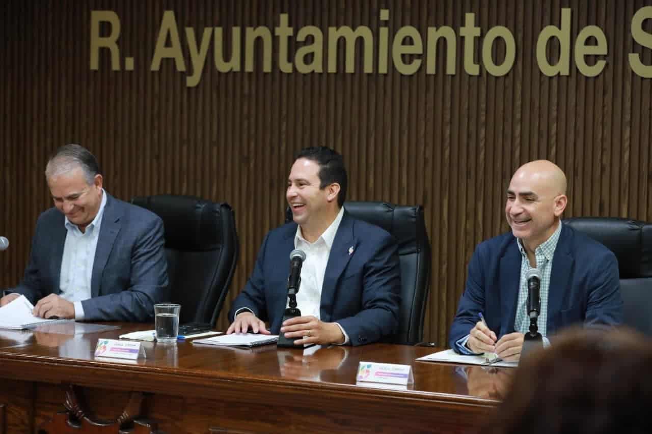 Javier D&iacute;az impulsa programa fiscal en Saltillo para regularizar adeudos