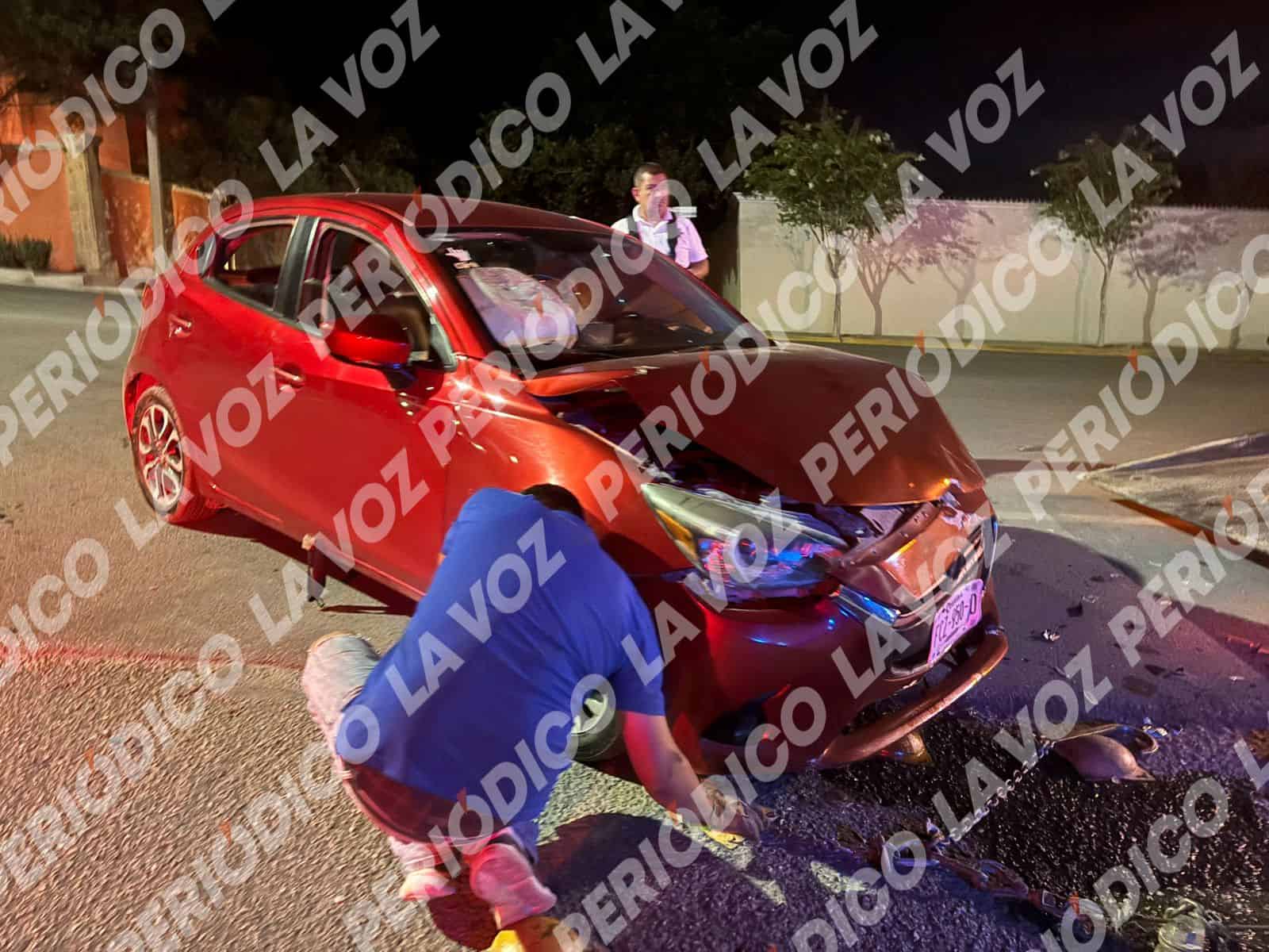 Monclova: choque entre veh&iacute;culo de plataforma y camioneta deja da&ntilde;os