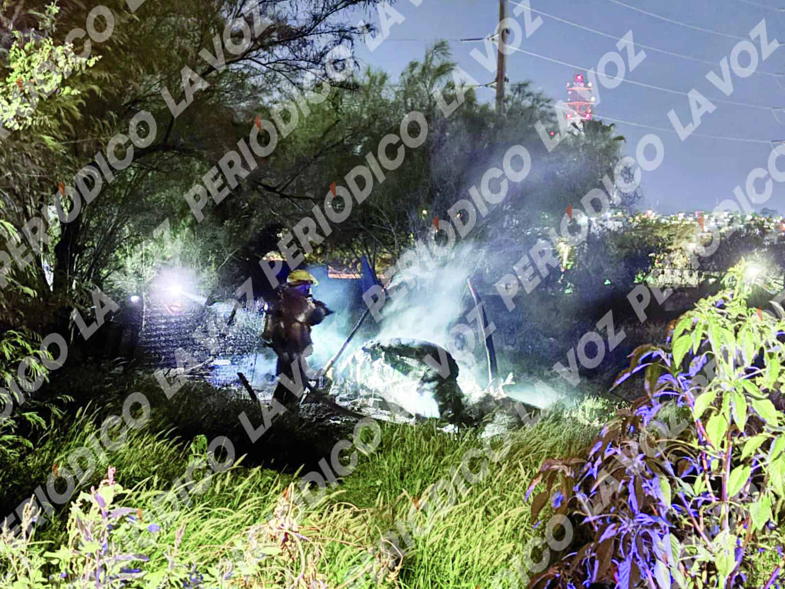 Hombre agredido y su lancha incendiada en Monclova