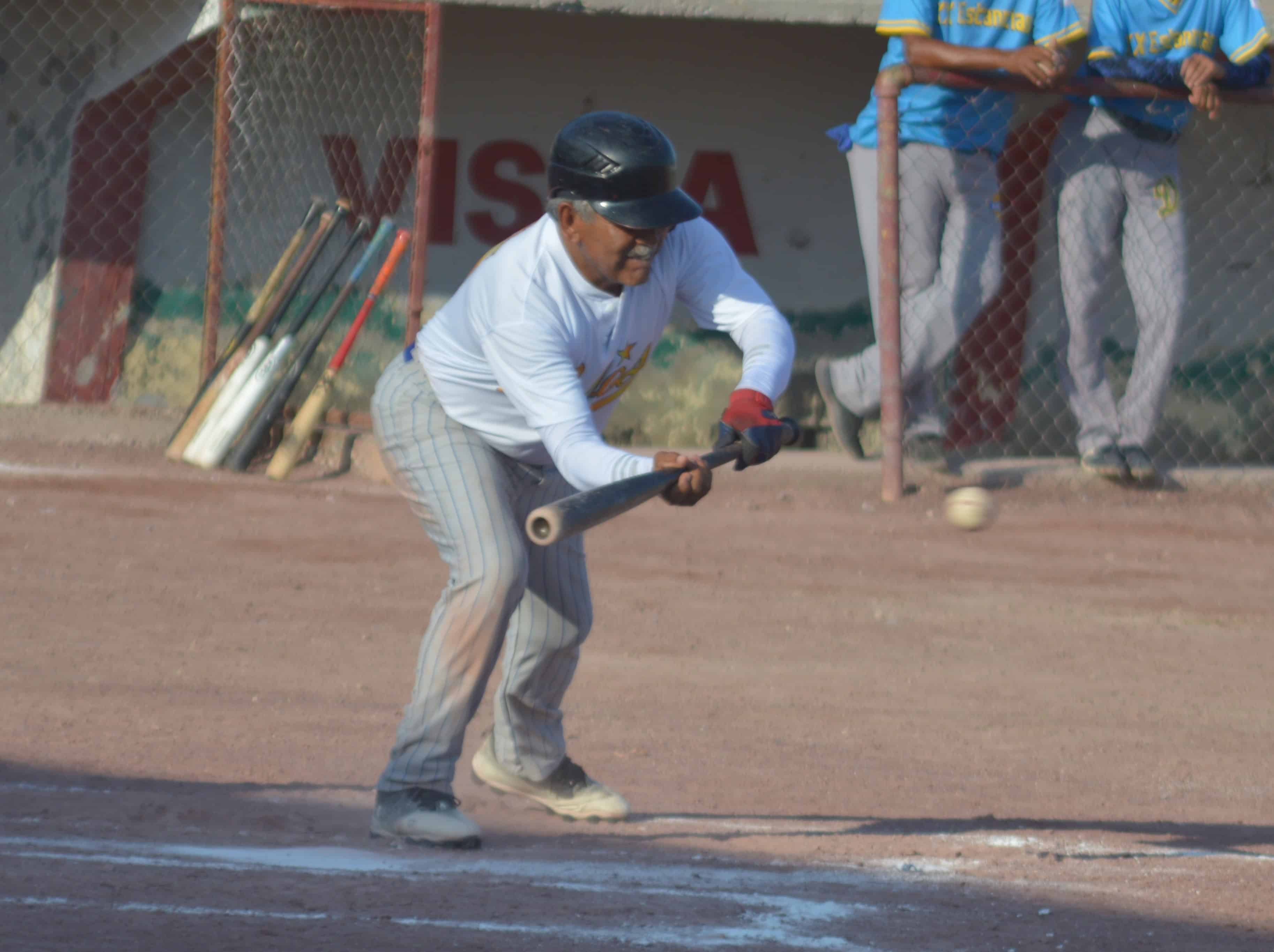 Lobos vencen a Estancias 8-7 en la Liga de B&eacute;isbol 60 a&ntilde;os y m&aacute;s