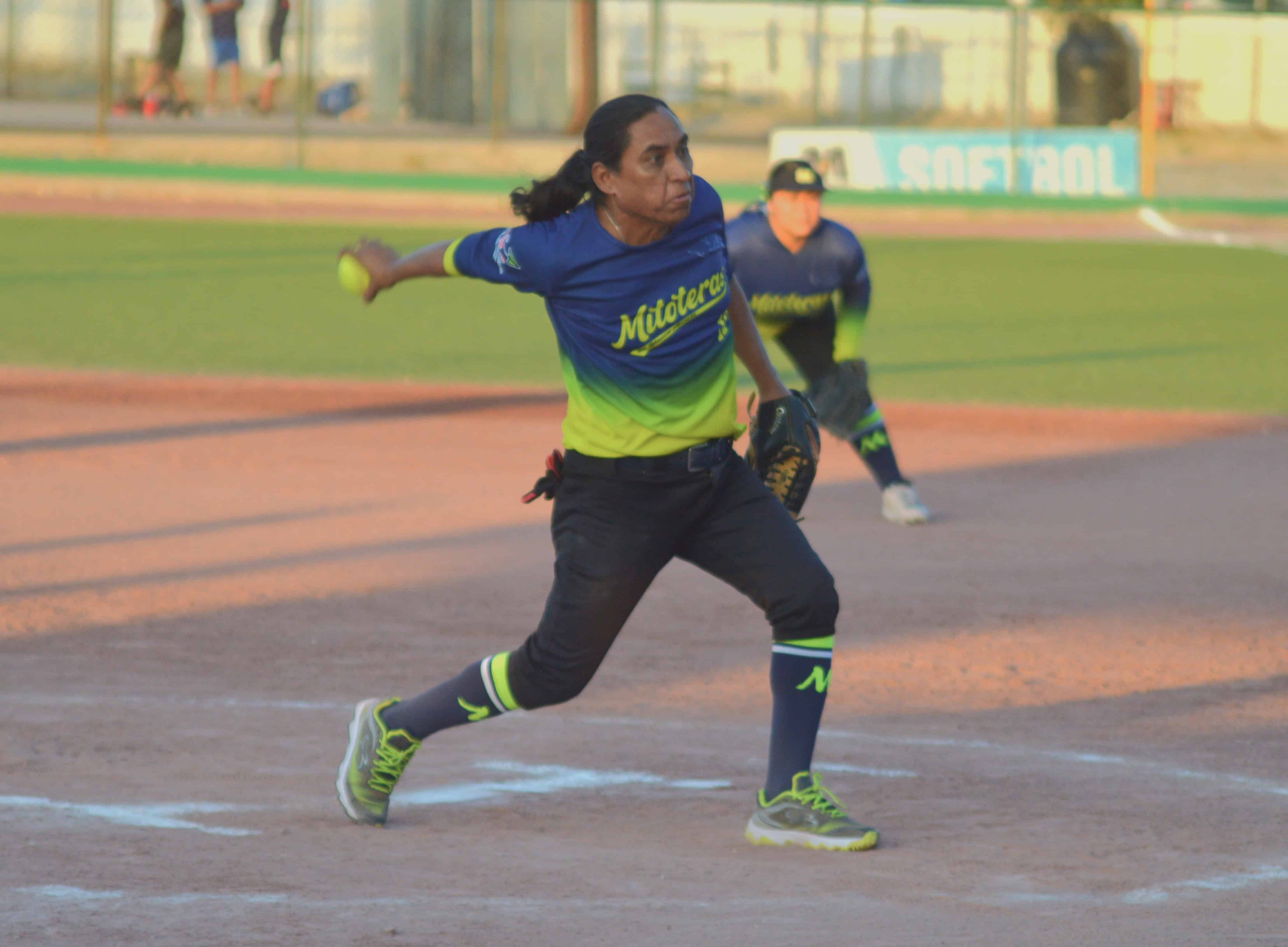 Mitoteras vencen a Potras 7-5 y llegan a la final: San Juana Garc&iacute;a destaca