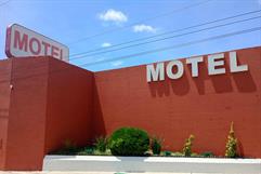 Embargan el MOTEL DEL AMOR por demanda laboral; adeudo supera el medio millón de pesos