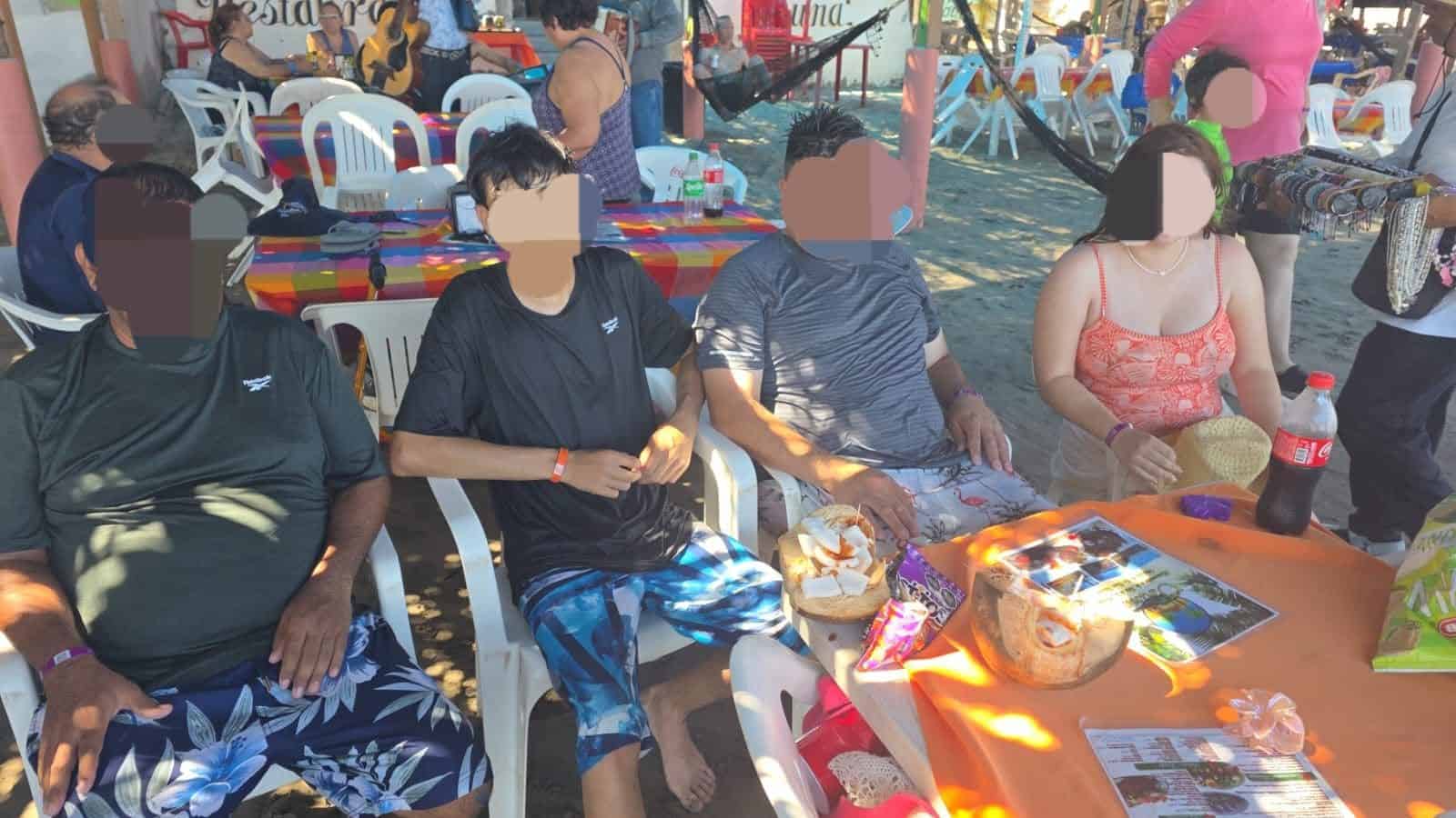 Rescatan a cuatro nigropetenses en Mazatl&aacute;n por corriente de retorno