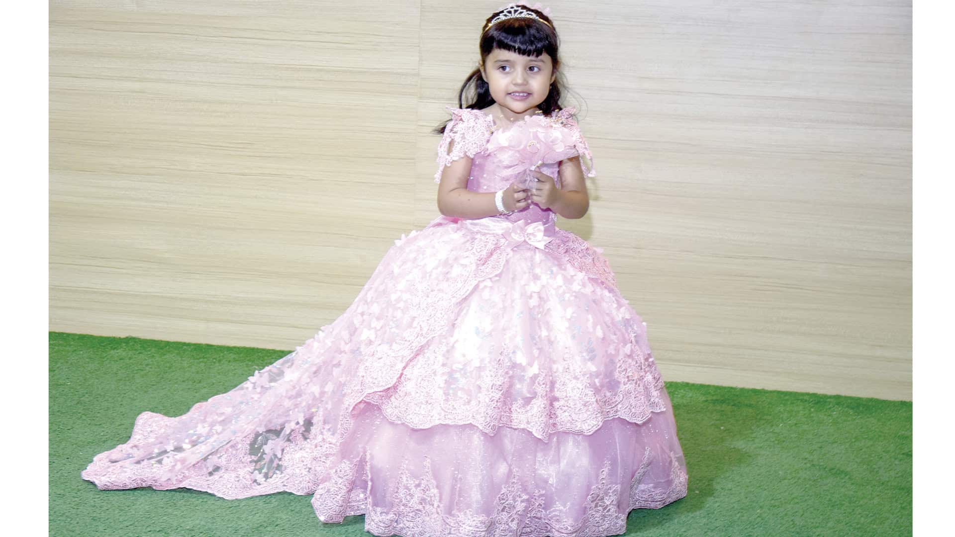 Keily Rodr&iacute;guez celebra su cumplea&ntilde;os en Monclova con familia y amigos