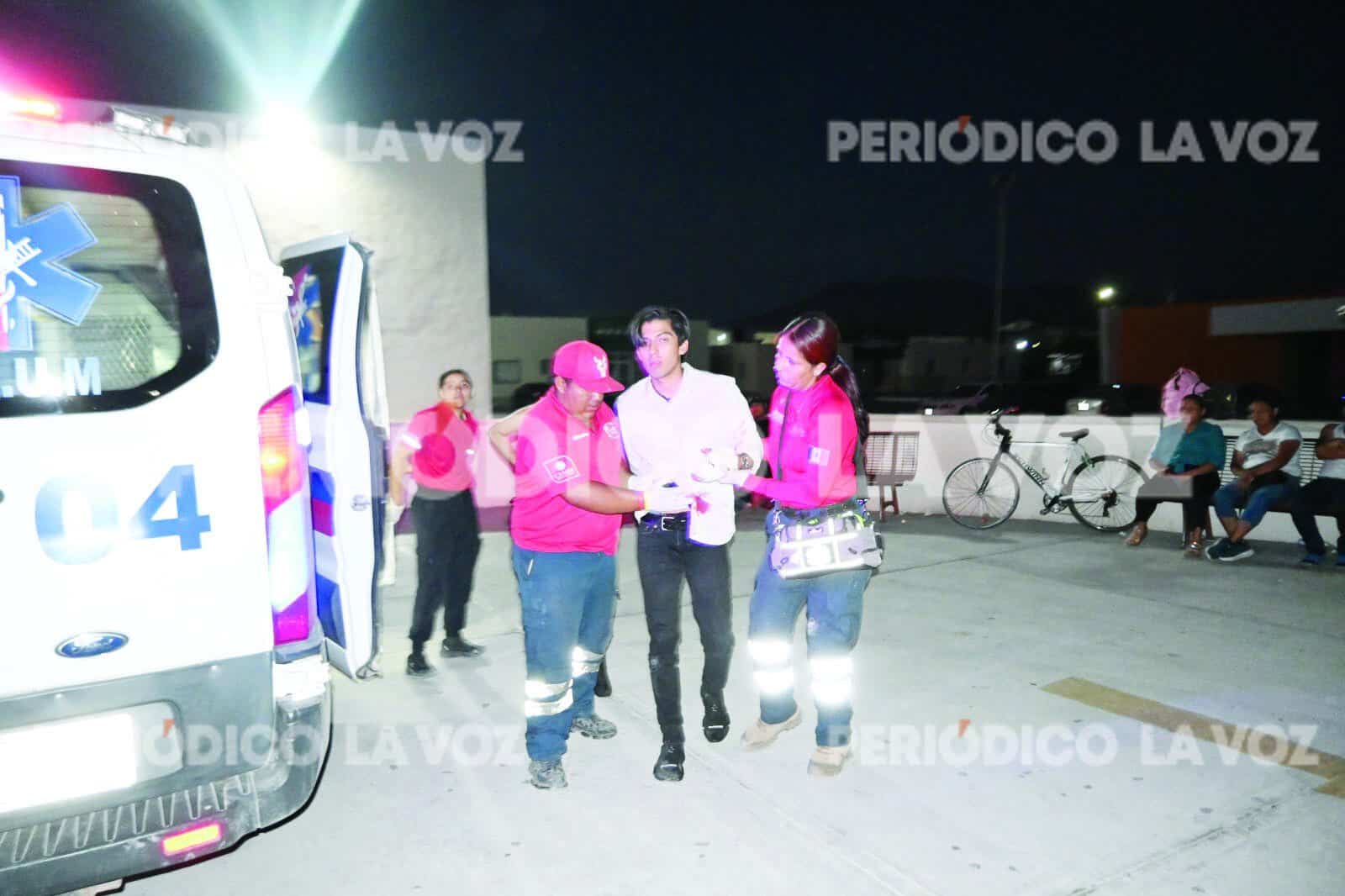 Joven apu&ntilde;alado en fiesta de Monclova: Cristian Guevara herido