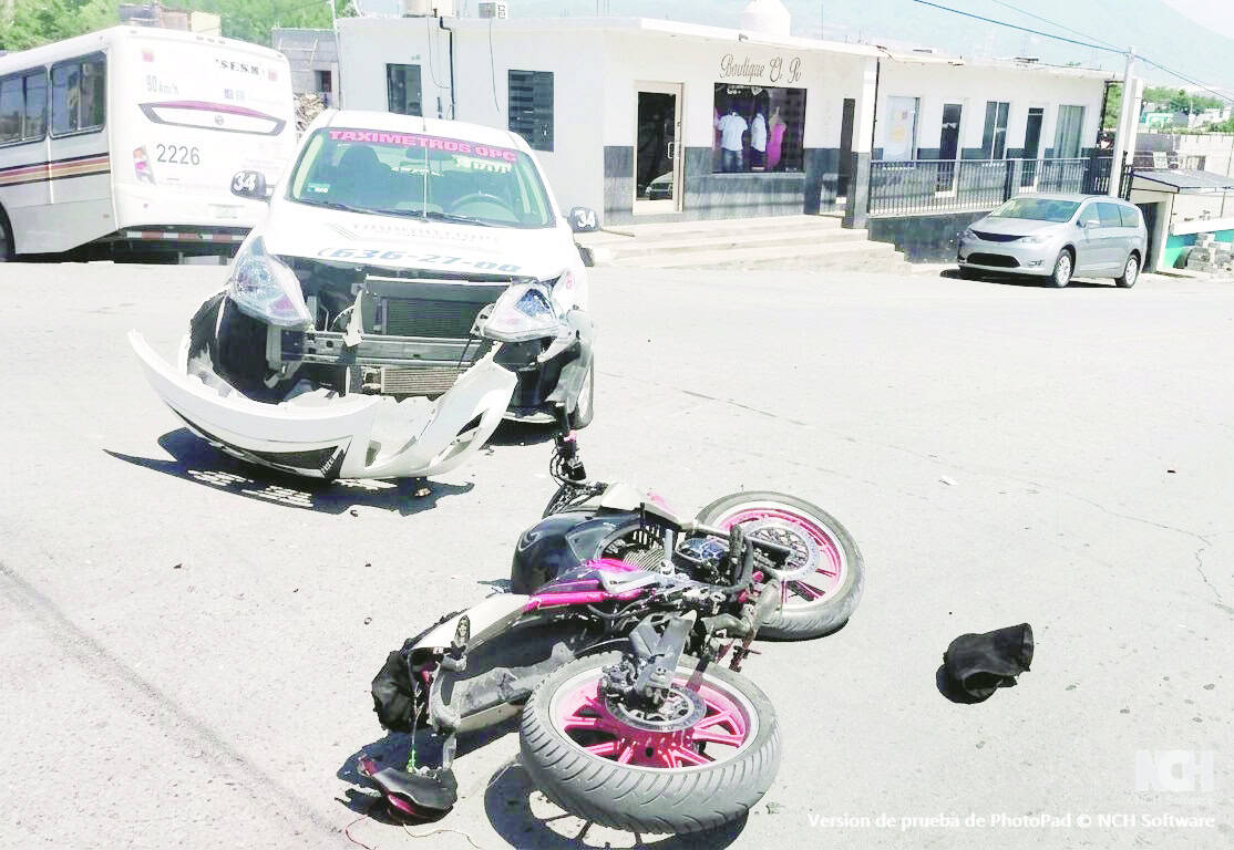 Accidente en Monclova: Emmanuel Mart&iacute;nez es atropellado por un auto en Montessori